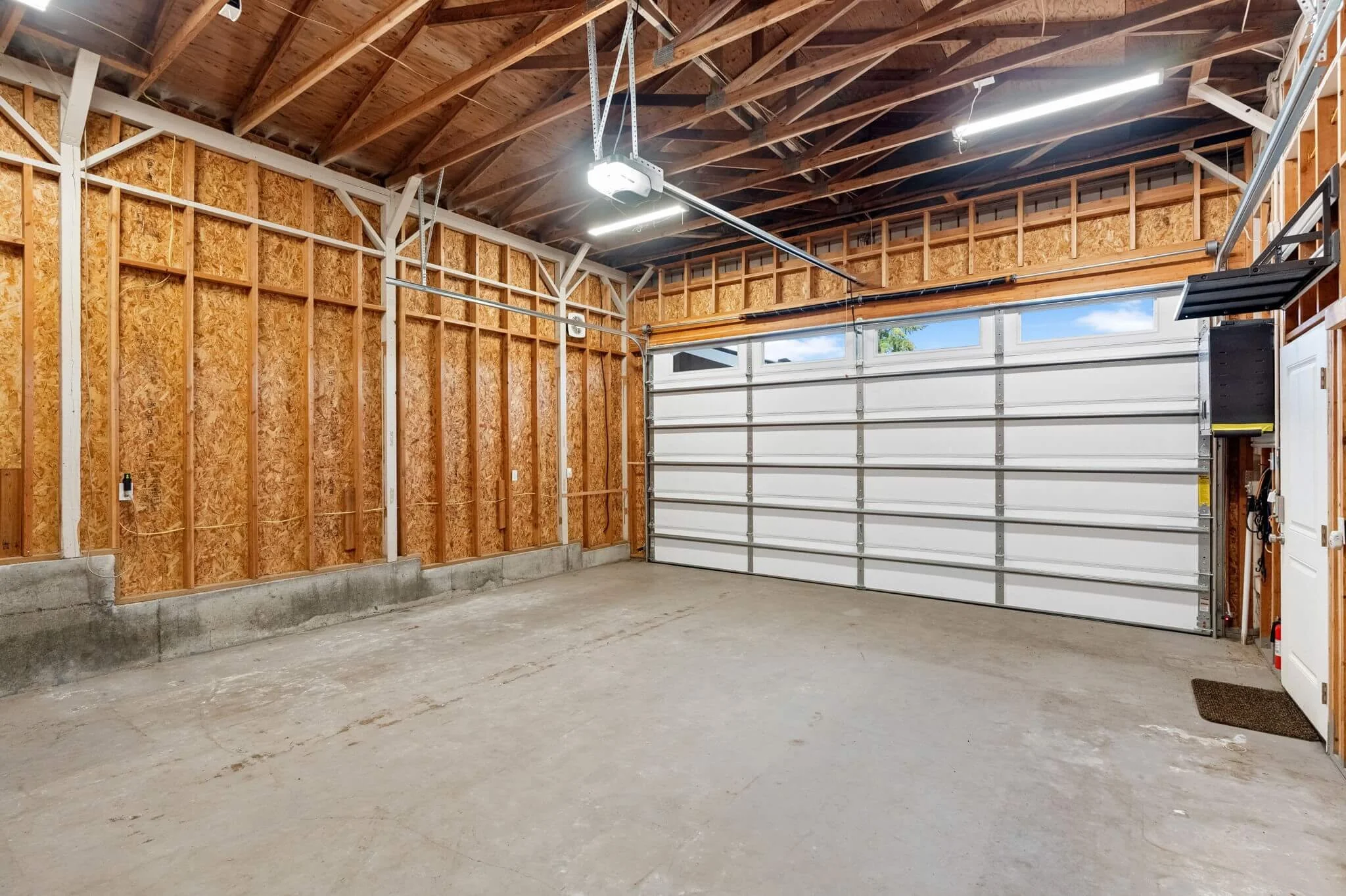 4221 Forest Beach Drive27.jpg