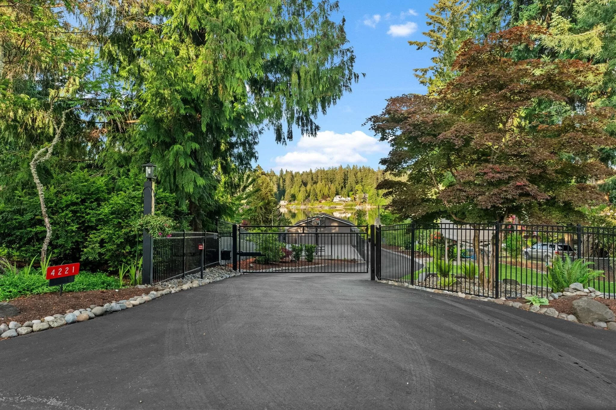 4221 Forest Beach Drive23.jpg