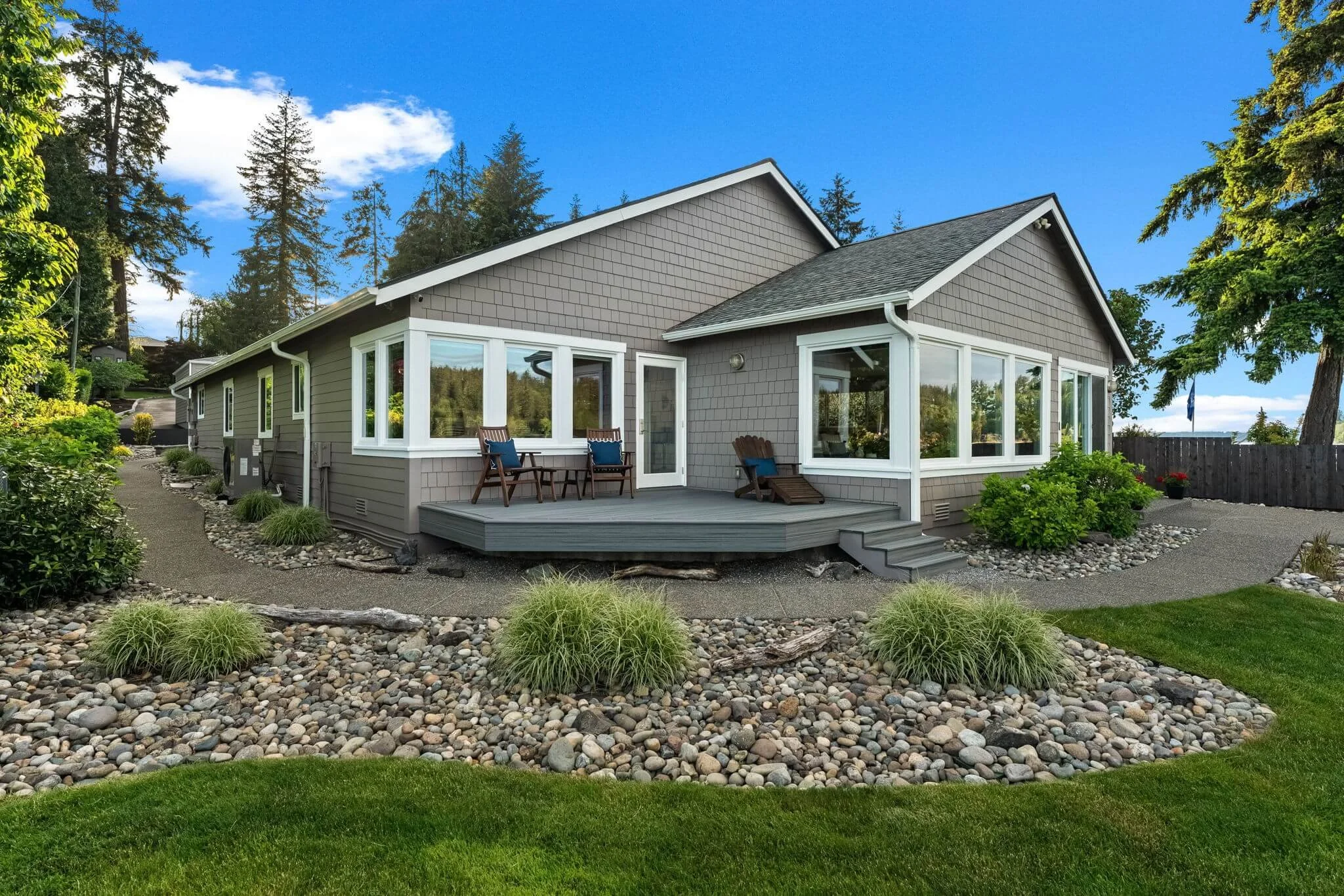 4221 Forest Beach Drive17.jpg