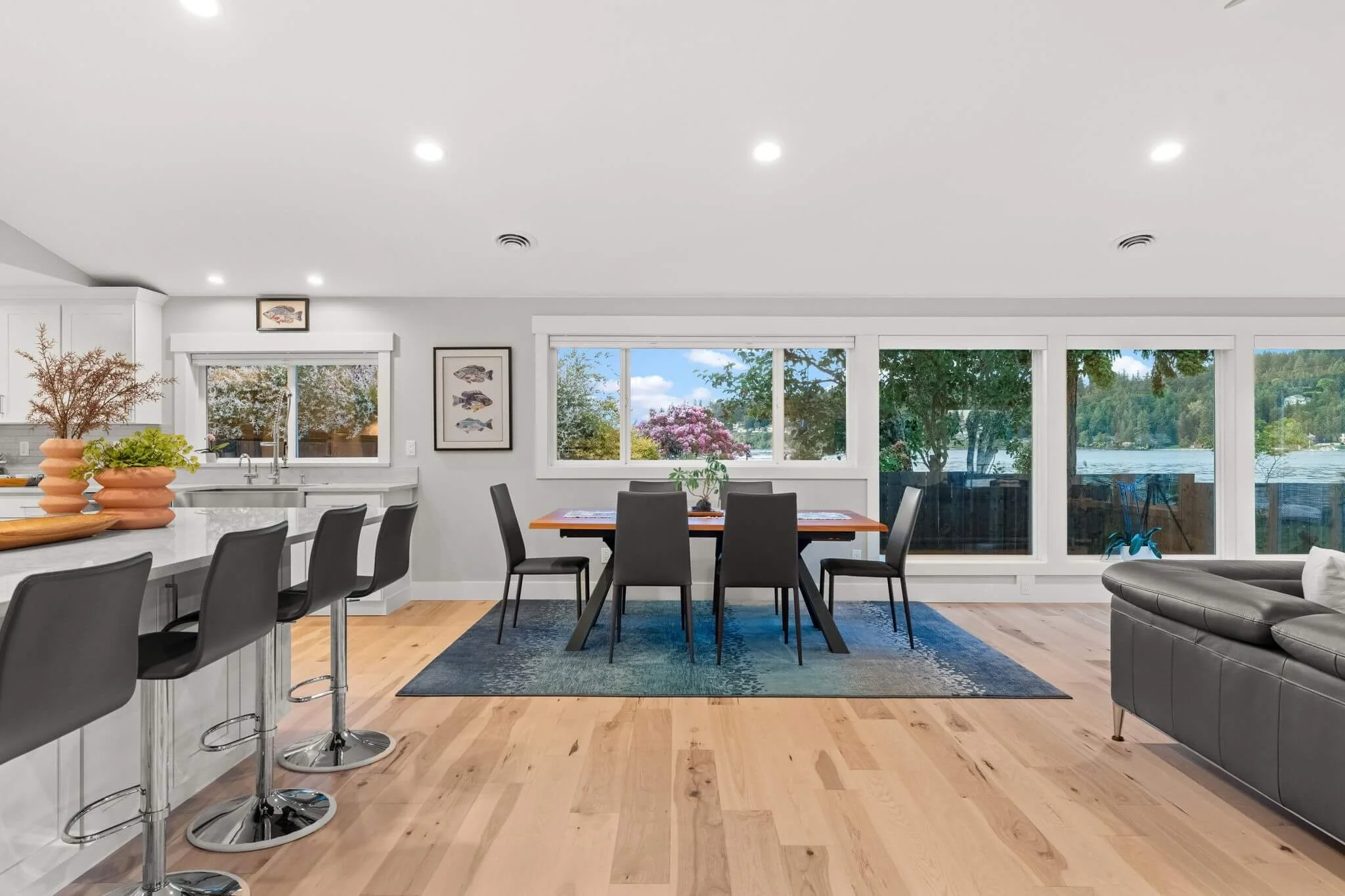 4221 Forest Beach Drive76.jpg