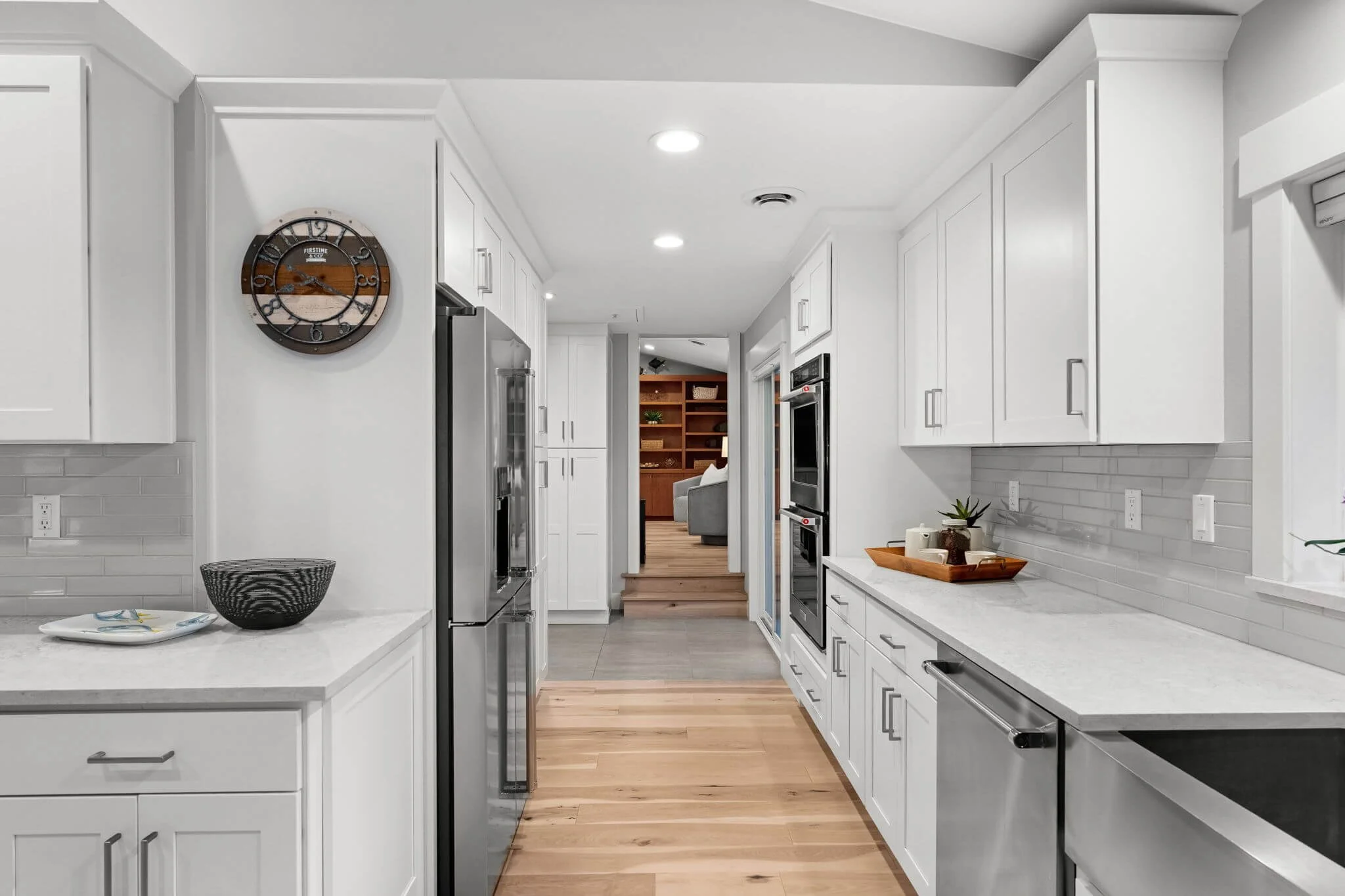 4221 Forest Beach Drive67.jpg