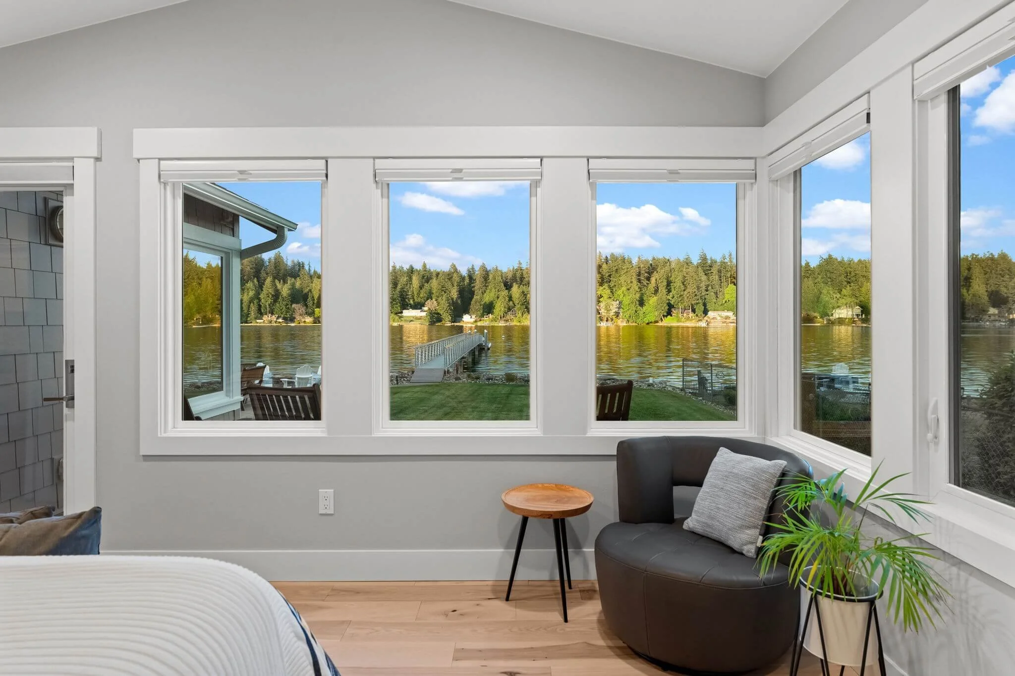 4221 Forest Beach Drive56.jpg