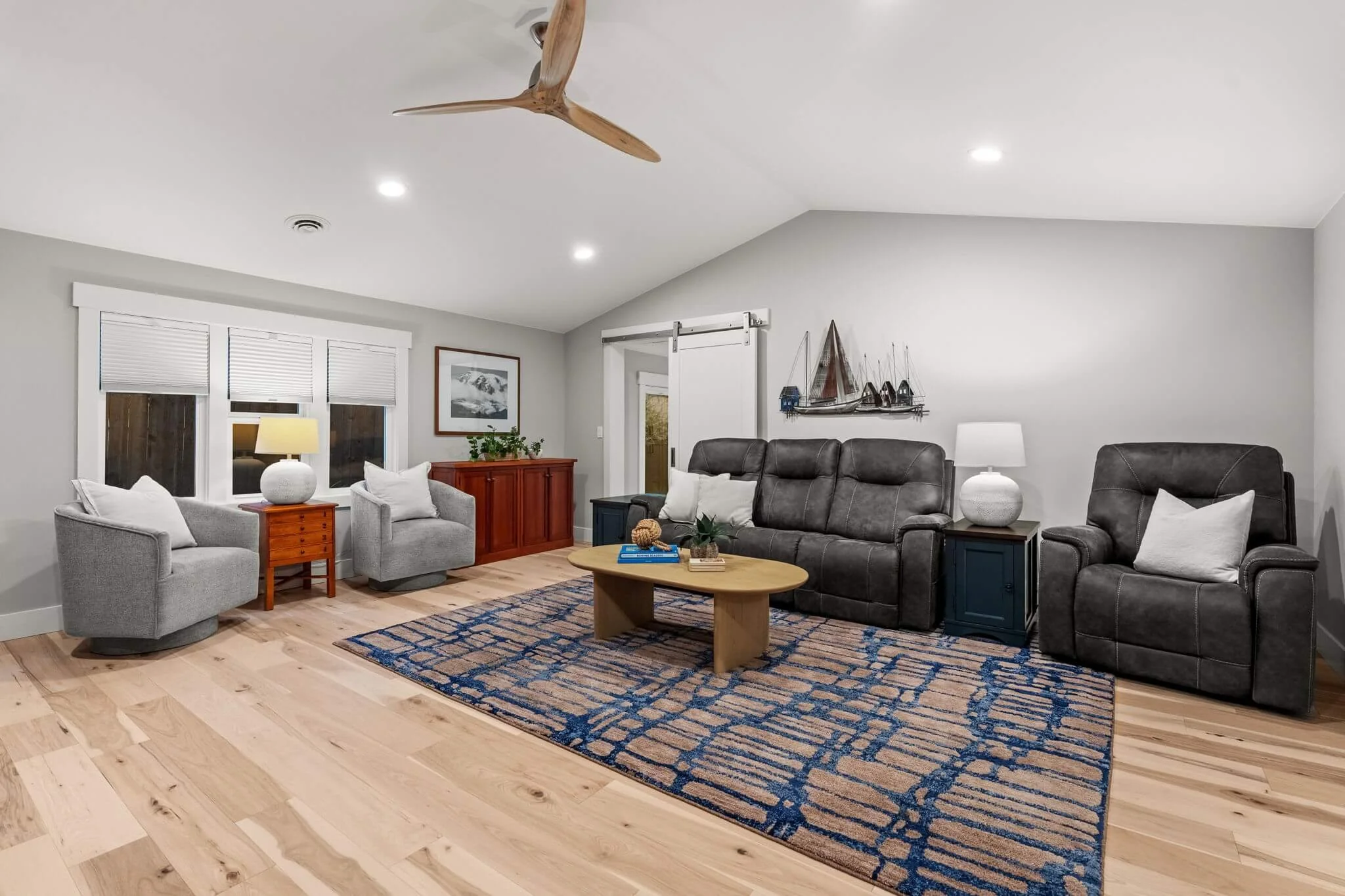 4221 Forest Beach Drive42.jpg