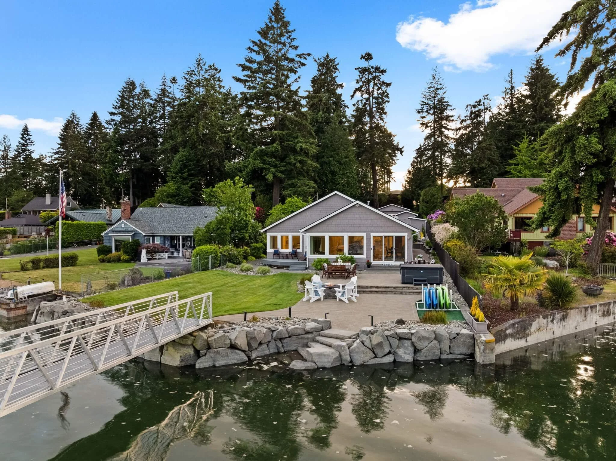 4221 Forest Beach Drive90.jpg