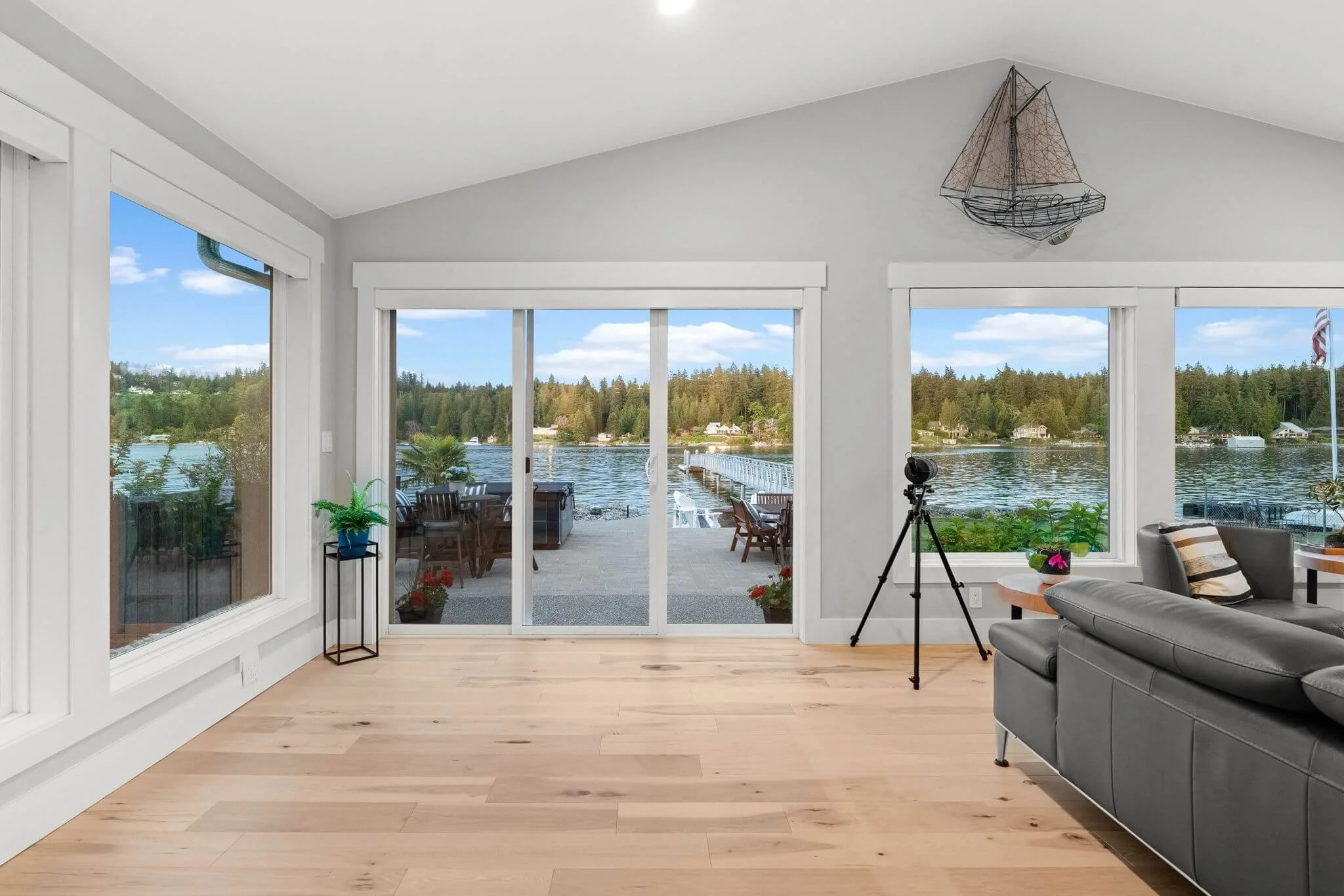 4221 Forest Beach Drive82.jpg