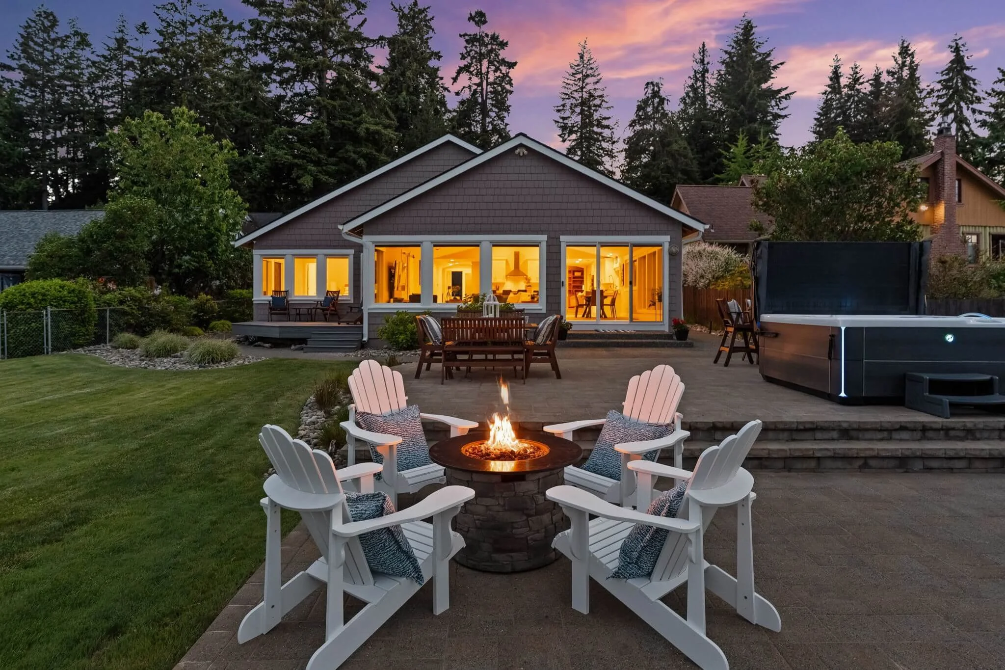 4221 Forest Beach Drive102.jpg