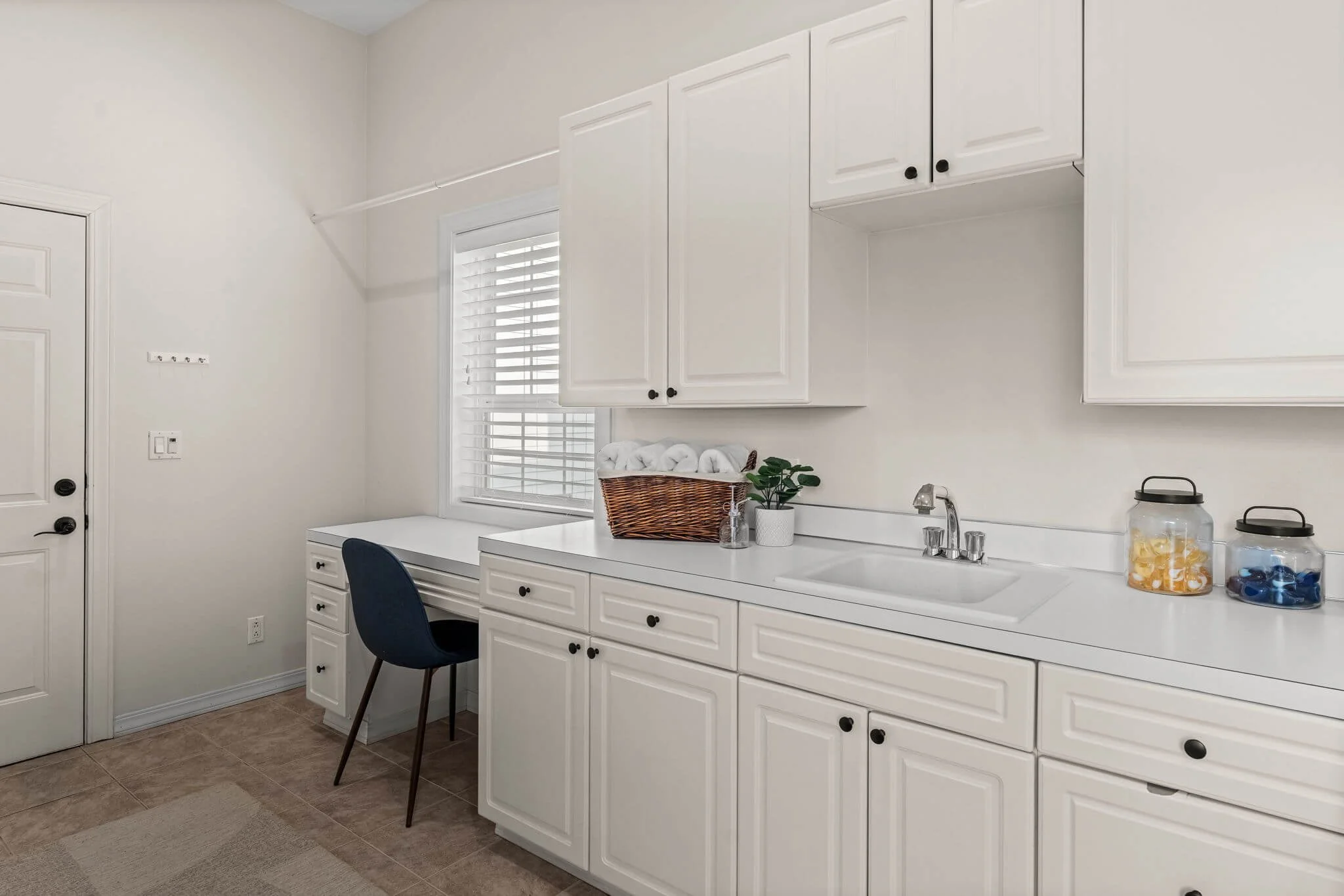 4112 52nd Ave Ct NW53.jpg