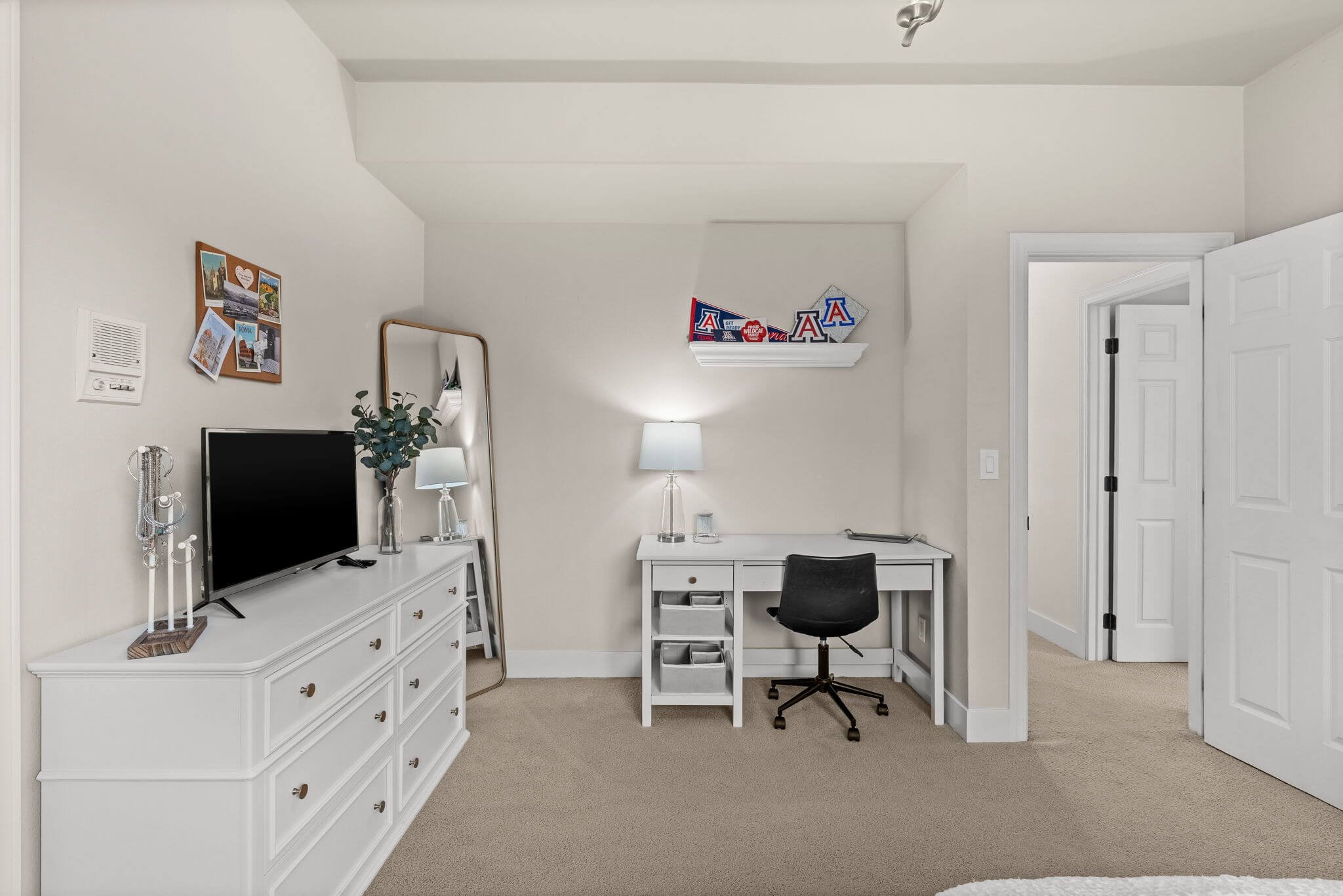 4112 52nd Ave Ct NW90.jpg