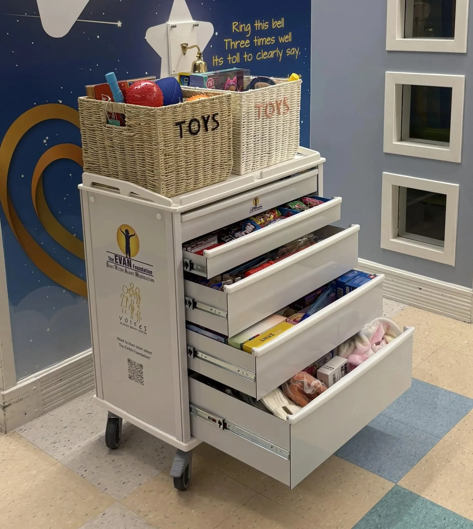 EVAN Foundation/Voices Against Brain Cancer T & T cart