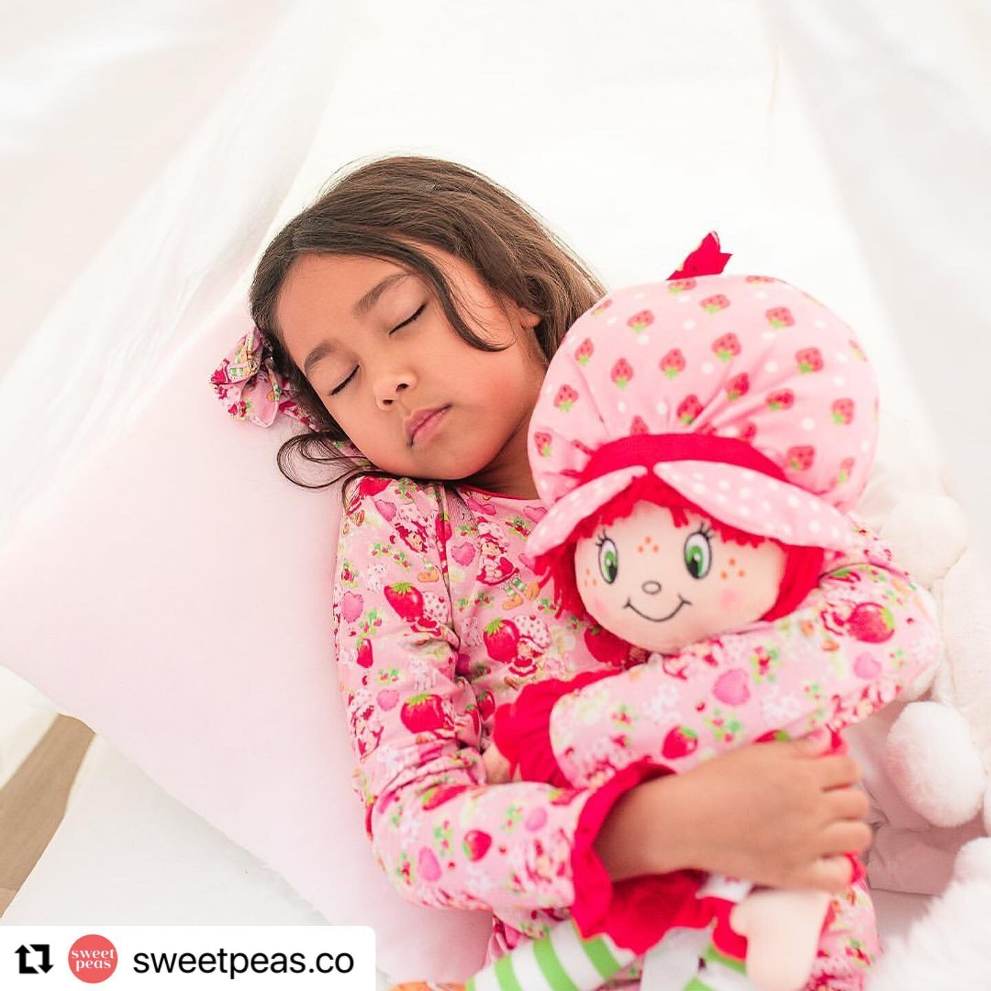 Bringing back childhood memories with our nostalgic Strawberry Shortcake Pillow Buddy! 🍓✨ Available now on Amazon, this cuddly companion takes us back to simpler times filled with berry special adventures and cozy bedtime stories.

Check out @sweetp