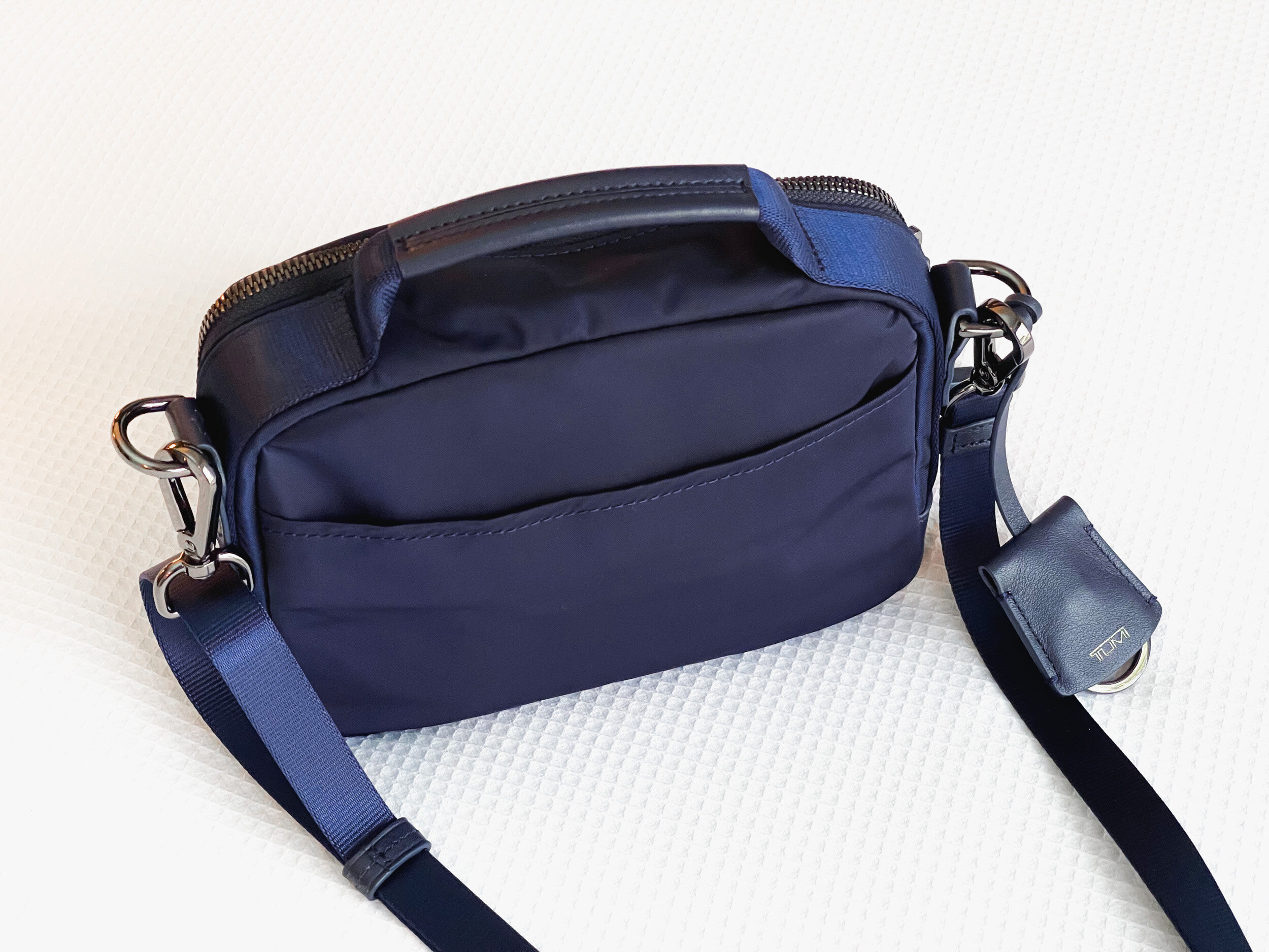 Tumi Voyageur Troy Crossbody Bag | The best small daily errands bag