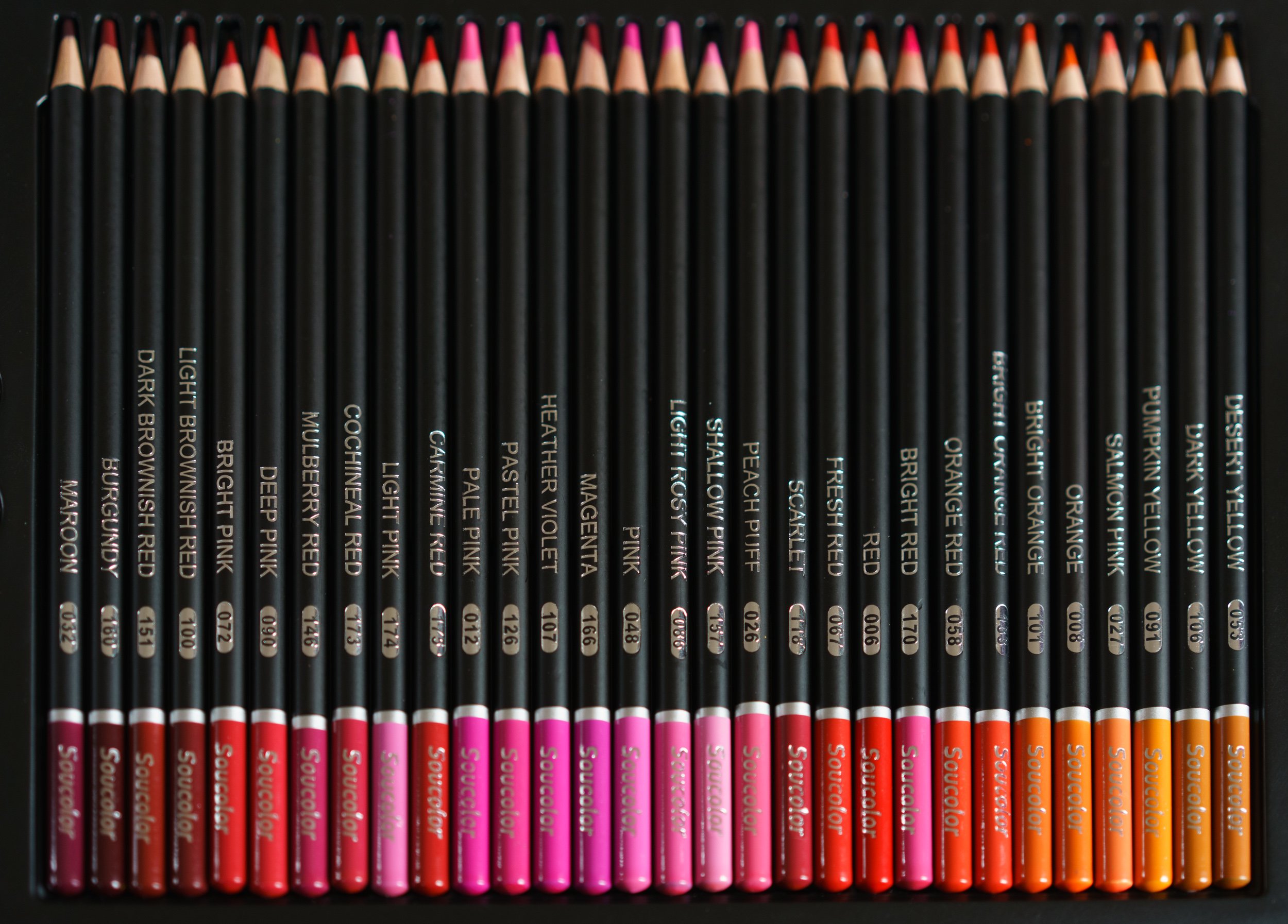 Soucolor 180-Color Artist Colored Pencils Set with Soucolor 9 x 12 Sketch  Book