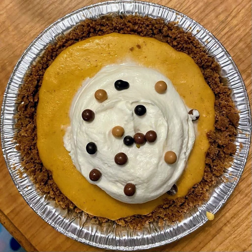 Mini pumpkin cheesecake pie