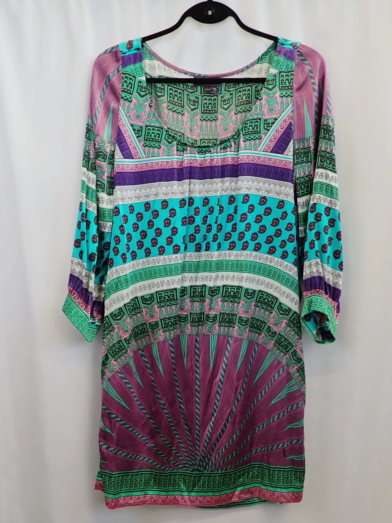 WIN+Online+Shop+Women+In+Need+Community+Cooperative+Resale+Thrift+Store+Jewelry+Gold+Silver+Clothing+Shoes+Home+Interior+Decor+Furniture+Antiques+Vintage+Books+Christmas+Victoria+BC+%28102%29.jpg