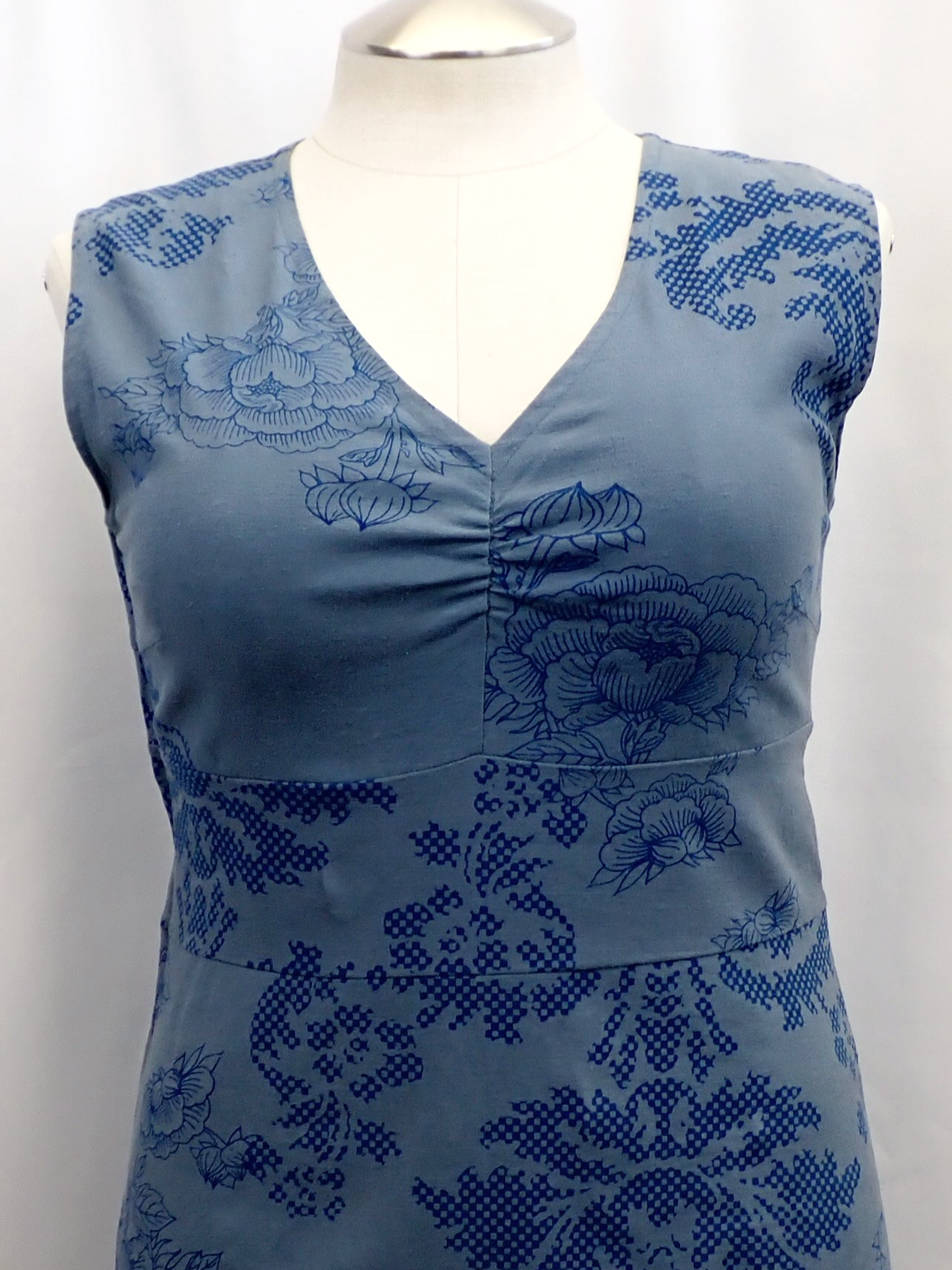 WIN+Online+Shop+Women+In+Need+Community+Cooperative+Resale+Thrift+Store+Jewelry+Gold+Silver+Clothing+Shoes+Home+Interior+Decor+Furniture+Antiques+Vintage+Books+Christmas+Victoria+BC+%2873%29.png