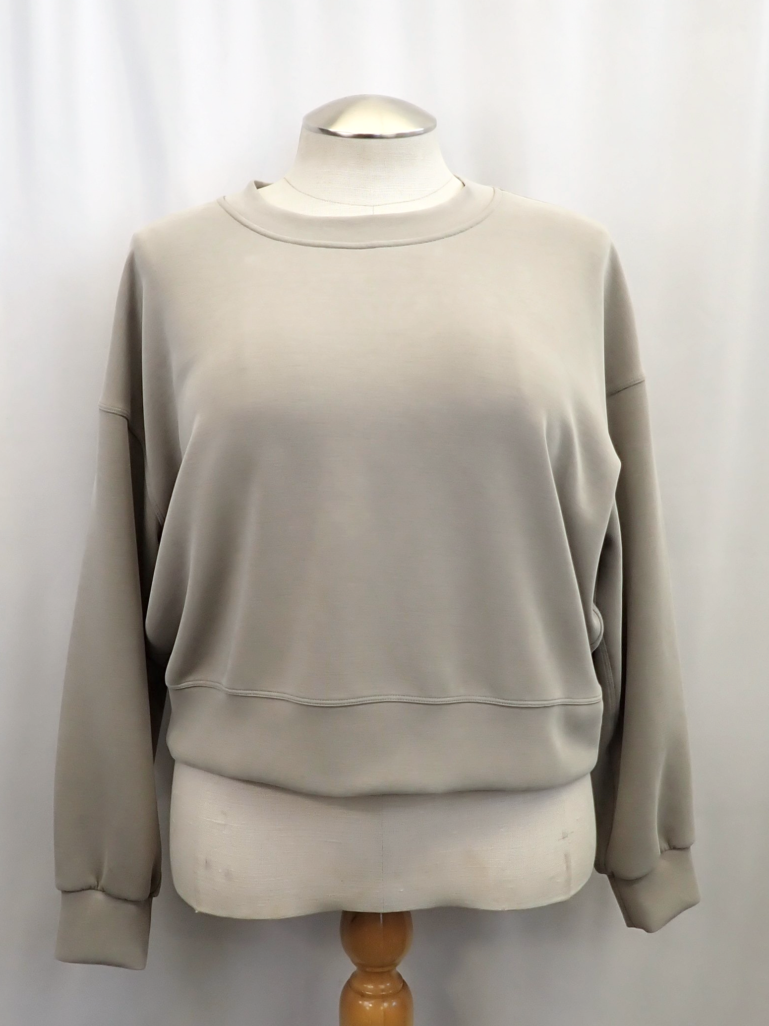 WIN+Online+Shop+Women+In+Need+Community+Cooperative+Resale+Thrift+Store+Jewelry+Gold+Silver+Clothing+Shoes+Home+Interior+Decor+Furniture+Antiques+Vintage+Books+Christmas+Victoria+BC+%2888%29.png