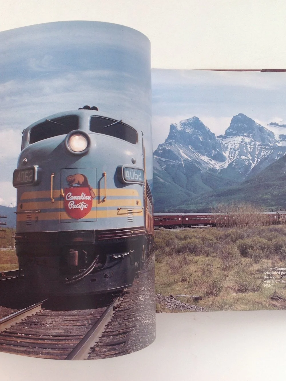 Nicholas Morant's Canadian Pacific 洋書 Nicholas Morant's Canadian Pacific (1992) — WIN Online Shop