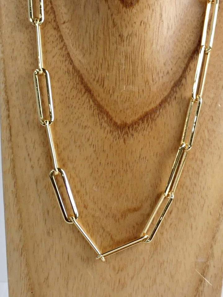 WIN-Online-Shop-Women-In-Need-Community-Cooperative-Resale-Thrift-Store-Jewelry-Gold-Silver-Clothing-Furniture-Antiques-Vintage-Books-Christmas-Victoria-BC-+%2826%29.png