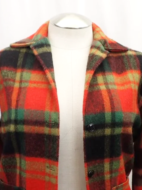 WIN-Online-Shop-Women-In-Need-Community-Cooperative-Resale-Thrift-Store-Jewelry-Gold-Silver-Clothing-Furniture-Antiques-Vintage-Books-Christmas-Victoria-BC-+%2852%29.png