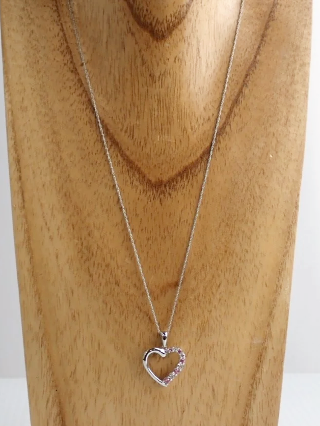 WIN-Online-Shop-Women-In-Need-Community-Cooperative-Resale-Thrift-Store-Jewelry-Gold-Silver-Clothing-Furniture-Antiques-Vintage-Books-Christmas-Victoria-BC-+%2841%29.png