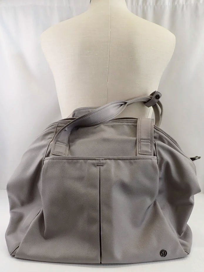 WIN-Online-Shop-Women-In-Need-Community-Cooperative-Resale-Thrift-Store-Jewelry-Gold-Silver-Clothing-Furniture-Antiques-Vintage-Books-Christmas-Victoria-BC-+%2863%29.png