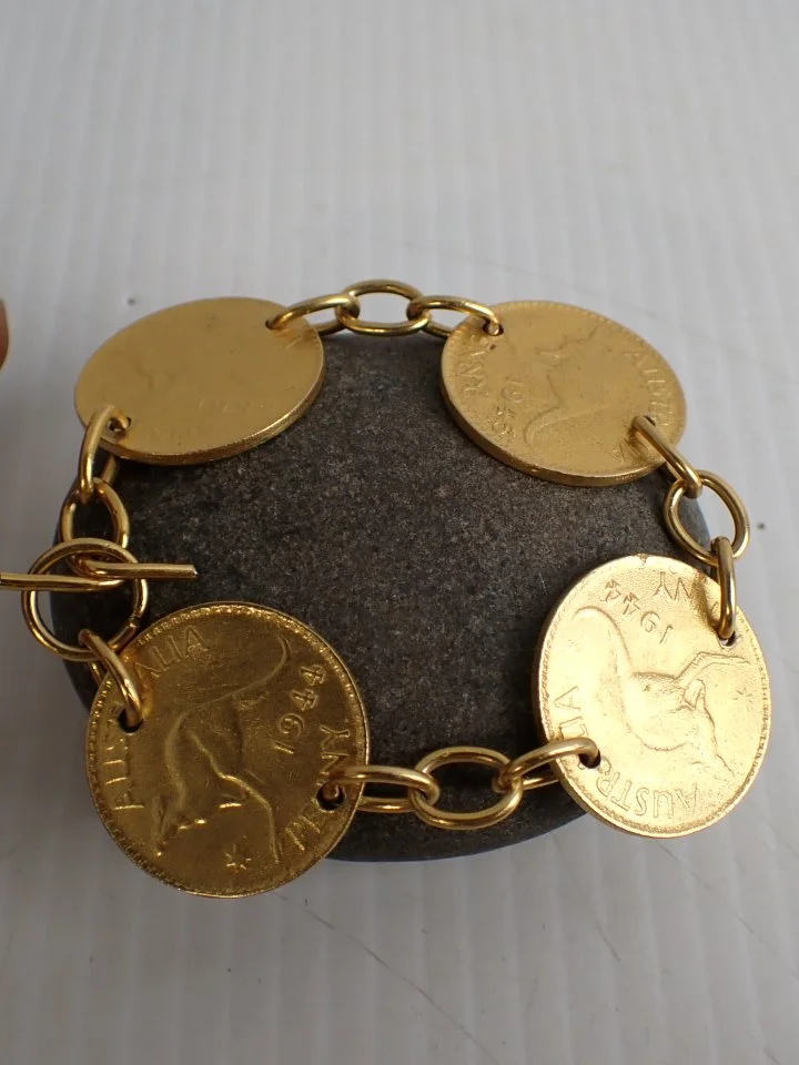 WIN-Online-Shop-Women-In-Need-Community-Cooperative-Resale-Thrift-Store-Jewelry-Gold-Silver-Clothing-Furniture-Antiques-Vintage-Books-Christmas-Victoria-BC- (161).JPG