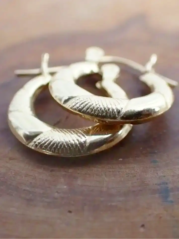 14K Gold Petite Hinged Hoop Earrings