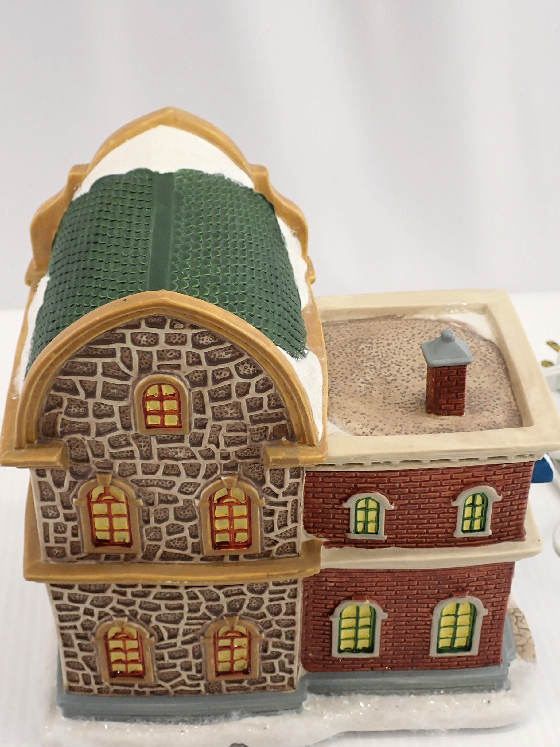 WIN+Online+Shop+Women+In+Need+Community+Cooperative+Resale+Thrift+Store+Jewelry+Gold+Silver+Clothing+Shoes+Home+Interior+Decor+Furniture+Antiques+Vintage+Books+Christmas+Victoria+BC+%2867%29.png