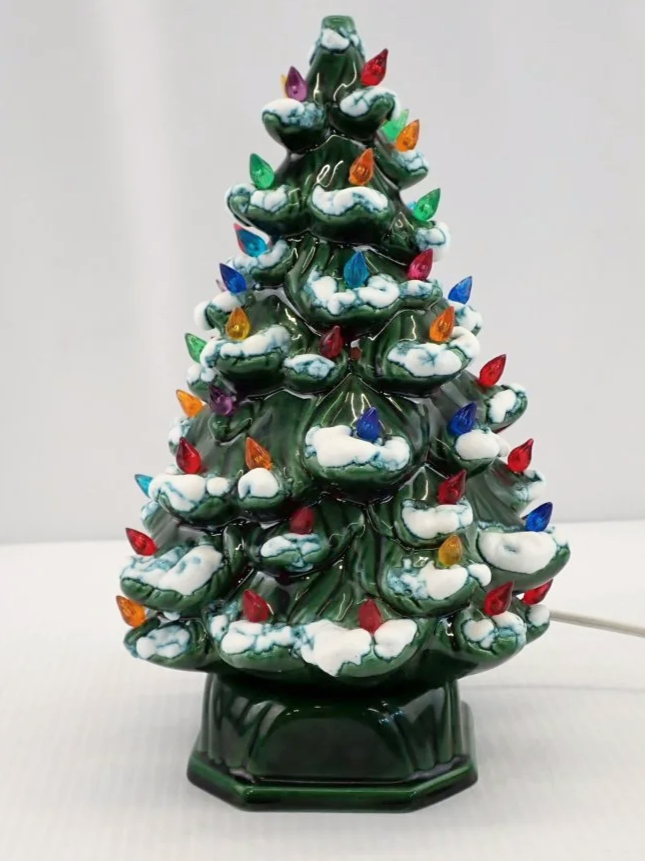 WIN-Online-Shop-Women-In-Need-Community-Cooperative-Resale-Thrift-Store-Jewelry-Gold-Silver-Clothing-Furniture-Antiques-Vintage-Books-Christmas-Victoria-BC-+%2881%29.png