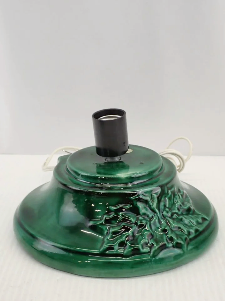 WIN-Online-Shop-Women-In-Need-Community-Cooperative-Resale-Thrift-Store-Jewelry-Gold-Silver-Clothing-Furniture-Antiques-Vintage-Books-Christmas-Victoria-BC-+%2839%29.png