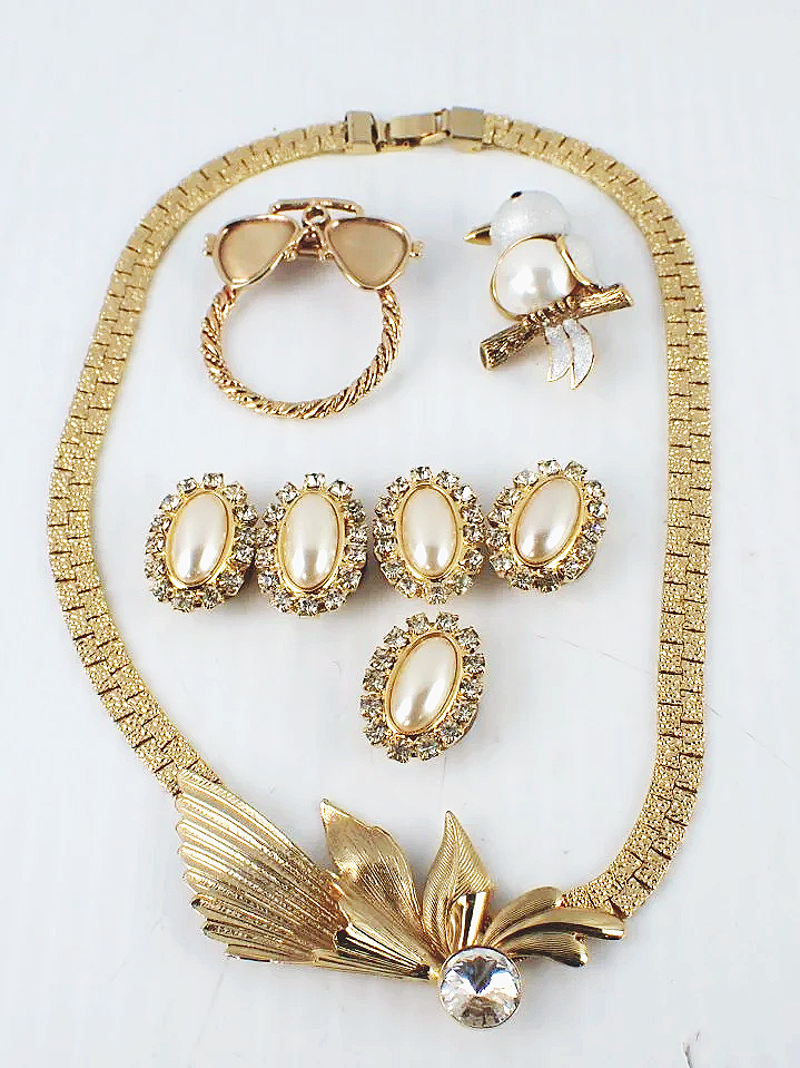 Vintage "No One Can Supress My Sparkle" Butler Bundle