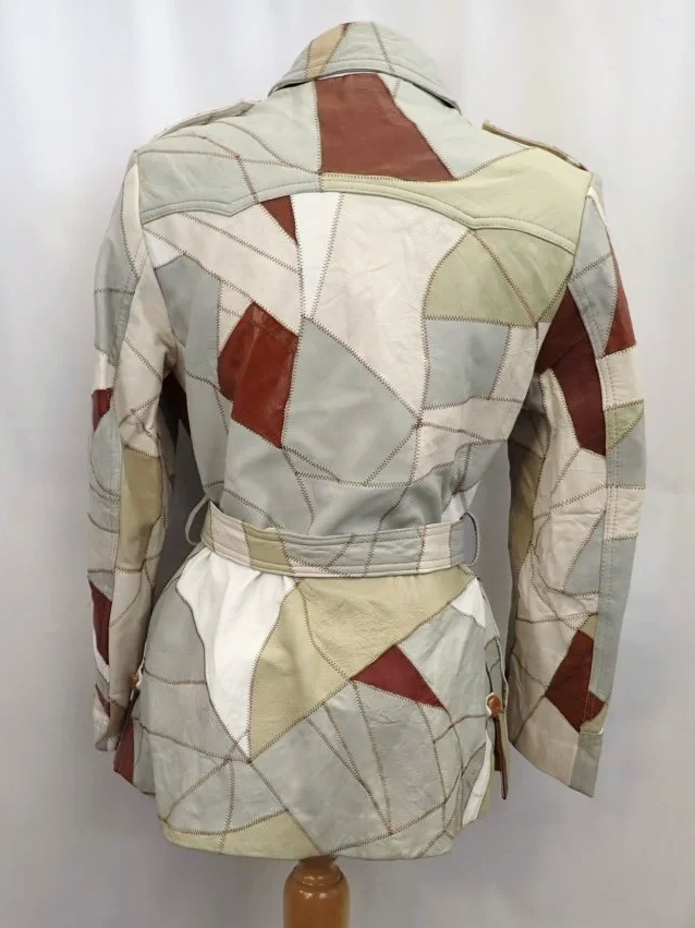 WIN-Online-Shop-Women-In-Need-Community-Cooperative-Resale-Thrift-Store-Jewelry-Gold-Silver-Clothing-Furniture-Antiques-Vintage-Books-Christmas-Victoria-BC-+%2855%29.png