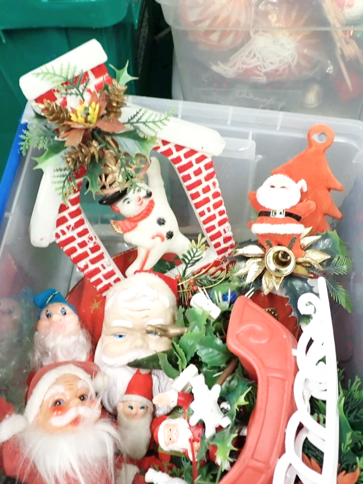 WIN-Online-Shop-Women-In-Need-Community-Cooperative-Resale-Thrift-Store-Jewelry-Gold-Silver-Clothing-Furniture-Antiques-Vintage-Books-Christmas-Victoria-BC-%2B%252829%2529.png