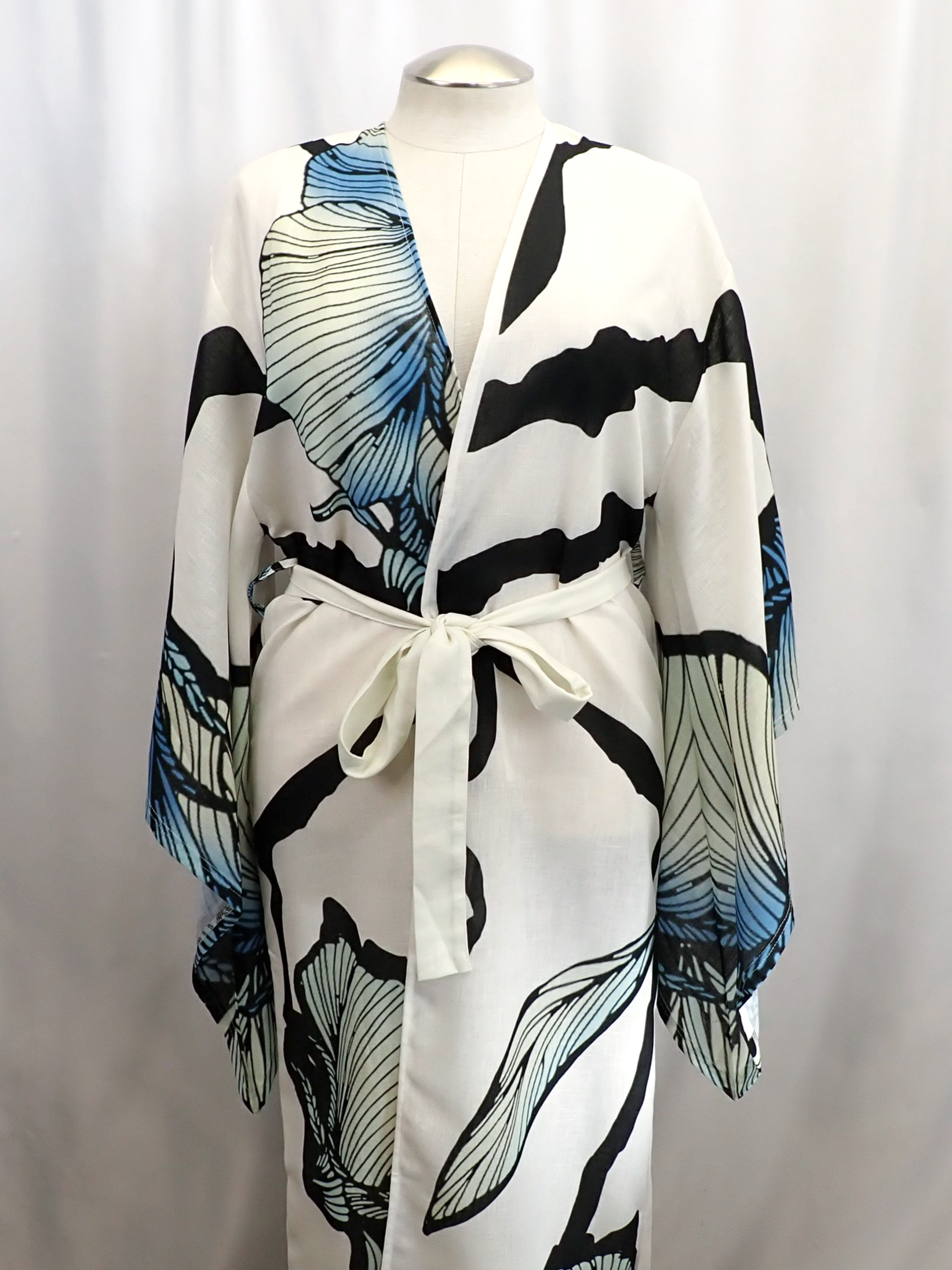 WIN+Online+Shop+Women+In+Need+Community+Cooperative+Resale+Thrift+Store+Jewelry+Gold+Silver+Clothing+Shoes+Home+Interior+Decor+Furniture+Antiques+Vintage+Books+Christmas+Victoria+BC+%2849%29.png