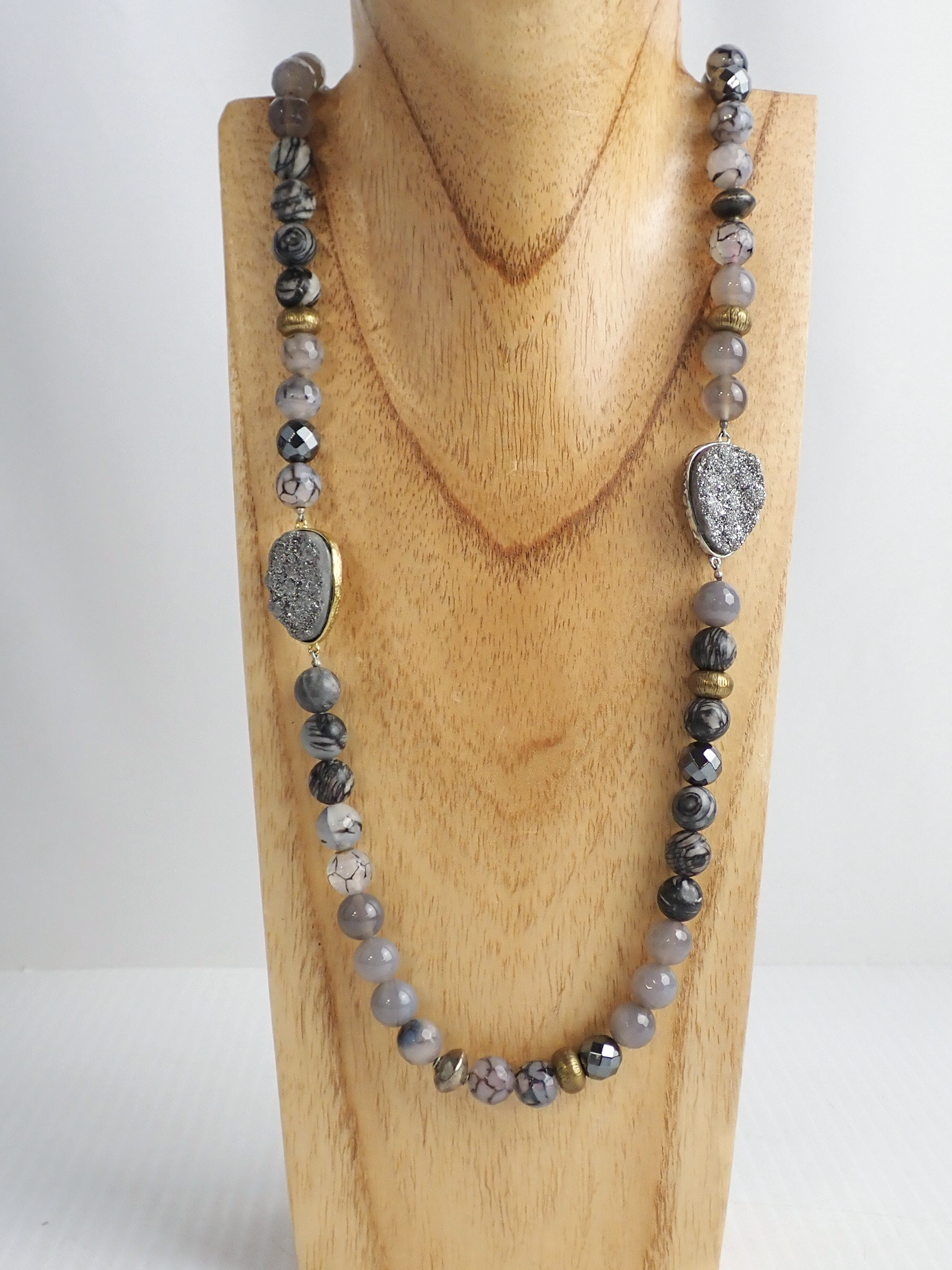 WIN+Online+Shop+Women+In+Need+Community+Cooperative+Resale+Thrift+Store+Jewelry+Gold+Silver+Clothing+Shoes+Home+Interior+Decor+Furniture+Antiques+Vintage+Books+Christmas+Victoria+BC+%2811%29.png