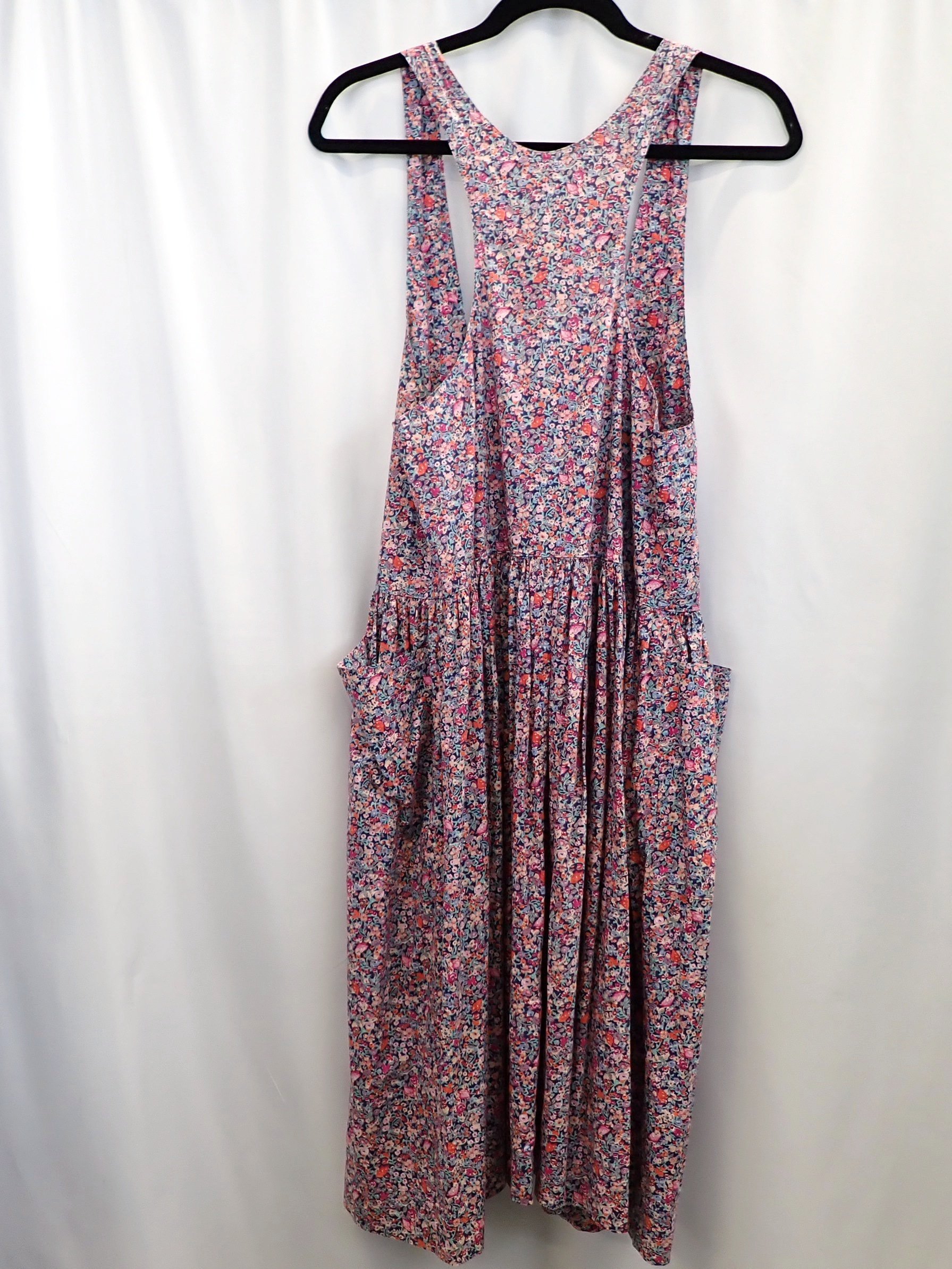 WIN+Online+Shop+Women+In+Need+Community+Cooperative+Resale+Thrift+Store+Jewelry+Gold+Silver+Clothing+Shoes+Home+Interior+Decor+Furniture+Antiques+Vintage+Books+Christmas+Victoria+BC+%2899%29.jpg