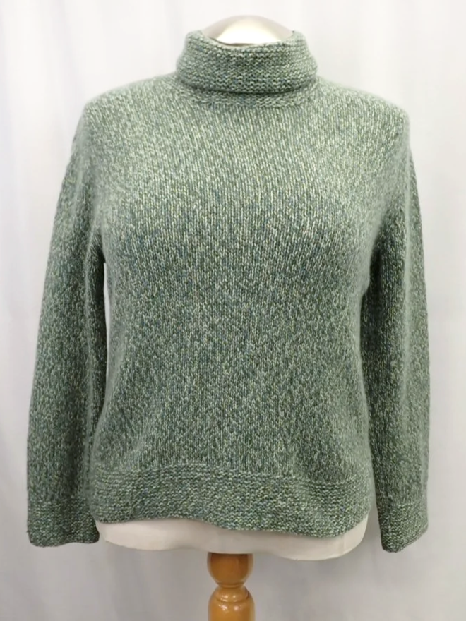 WIN-Online-Shop-Women-In-Need-Community-Cooperative-Resale-Thrift-Store-Jewelry-Gold-Silver-Clothing-Furniture-Antiques-Vintage-Books-Christmas-Victoria-BC-+%2826%29.png