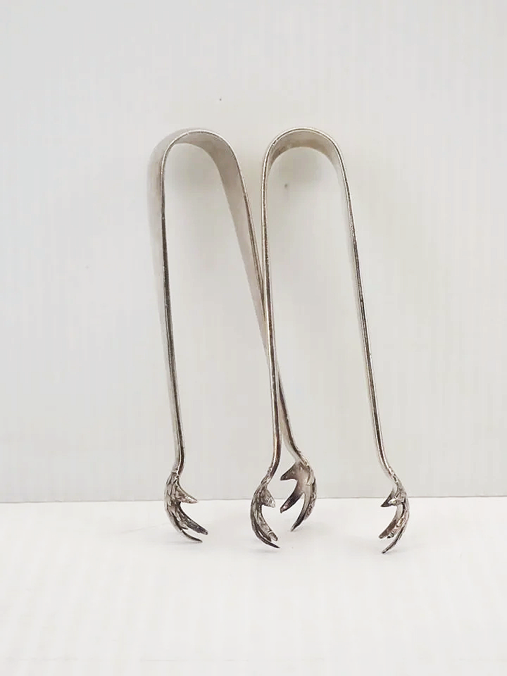 WIN-Online-Shop-Women-In-Need-Community-Cooperative-Resale-Thrift-Store-Jewelry-Gold-Silver-Clothing-Furniture-Antiques-Vintage-Books-Christmas-Victoria-BC-+%28138%29.png