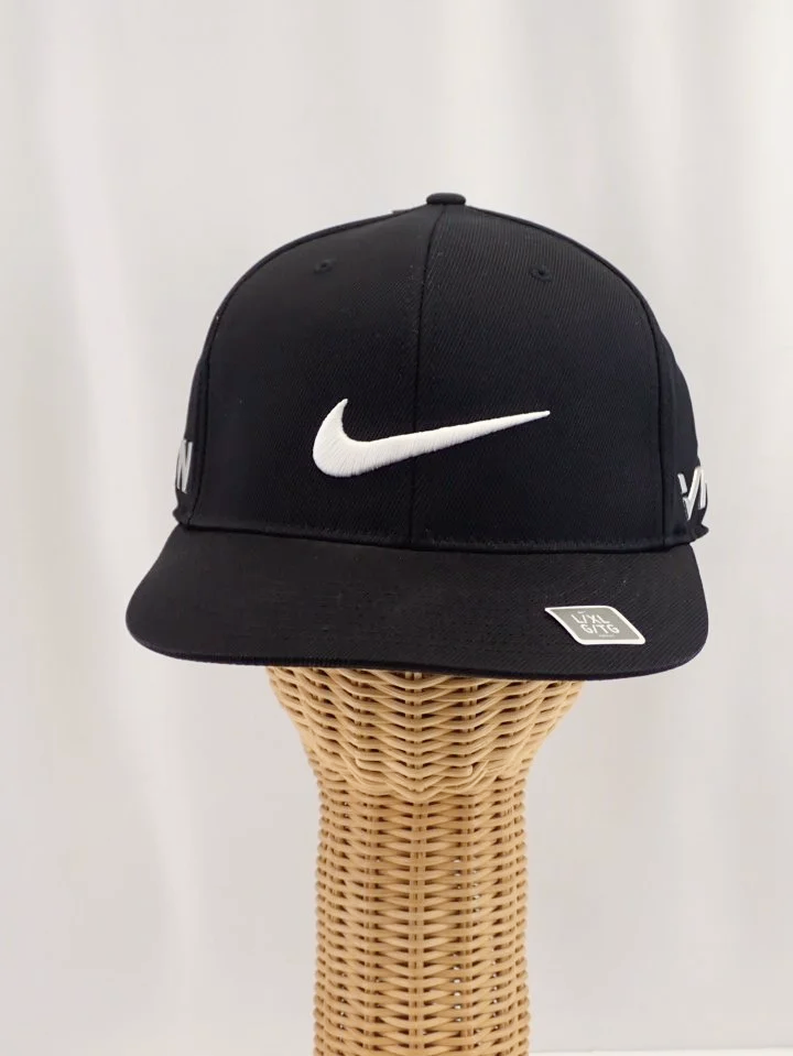 (NEW) Nike Black Golf Cap
