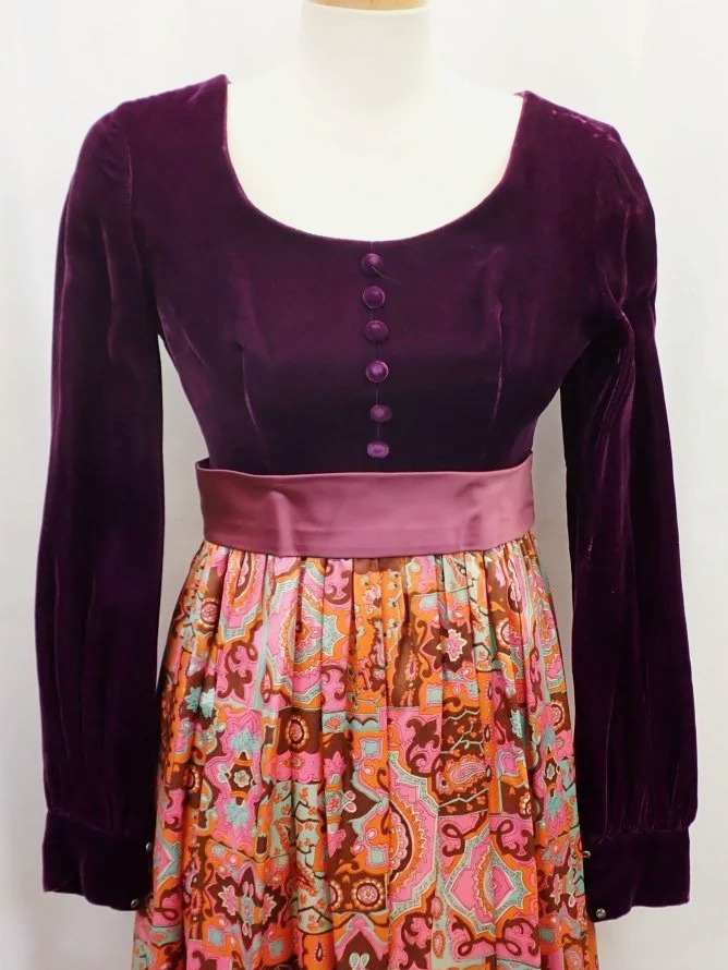 WIN-Online-Shop-Women-In-Need-Community-Cooperative-Resale-Thrift-Store-Jewelry-Gold-Silver-Clothing-Furniture-Antiques-Vintage-Books-Christmas-Victoria-BC-+%2845%29.png