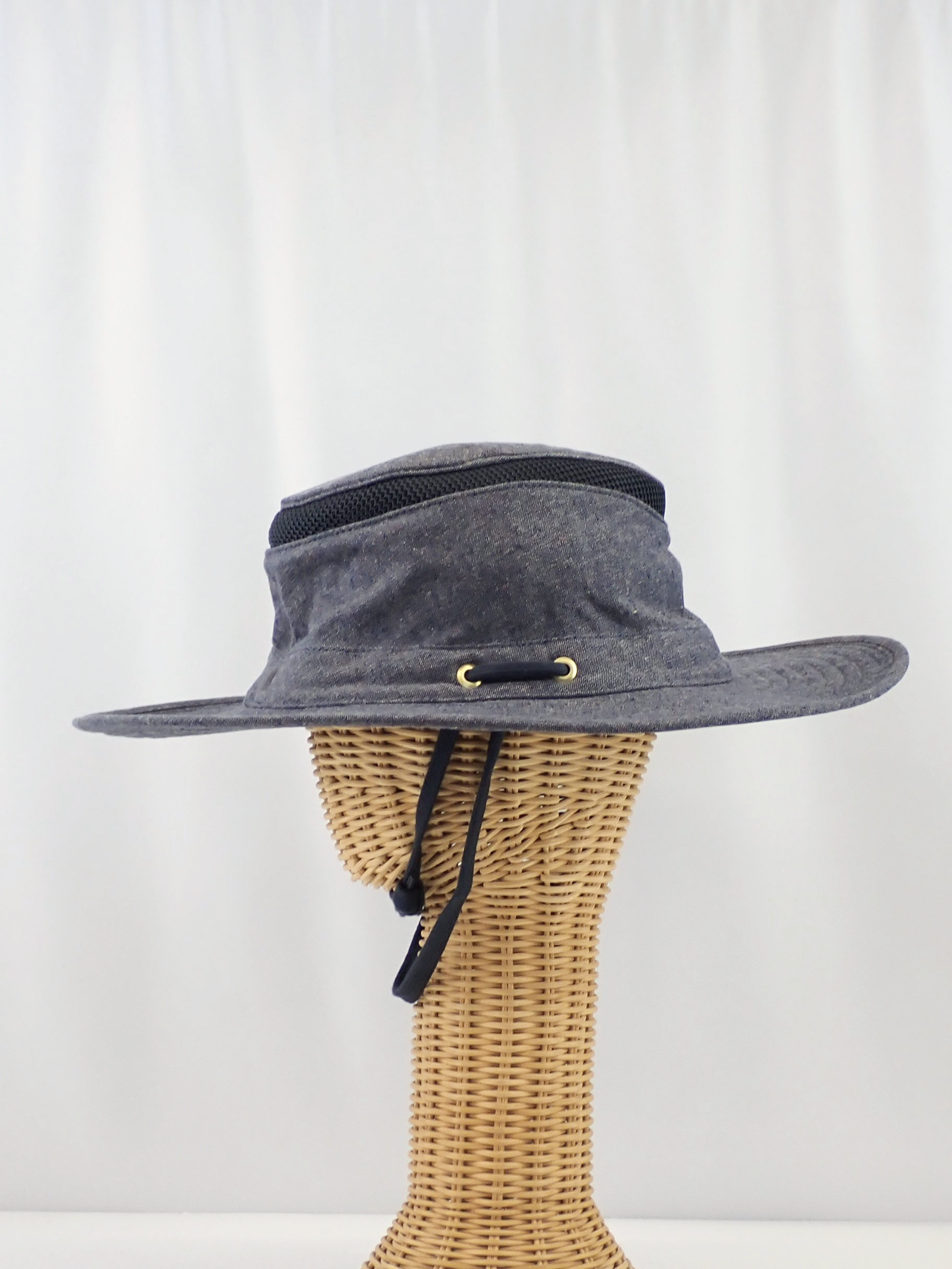 WIN+Online+Shop+Women+In+Need+Community+Cooperative+Resale+Thrift+Store+Jewelry+Gold+Silver+Clothing+Shoes+Home+Interior+Decor+Furniture+Antiques+Vintage+Books+Christmas+Victoria+BC+%2869%29.png