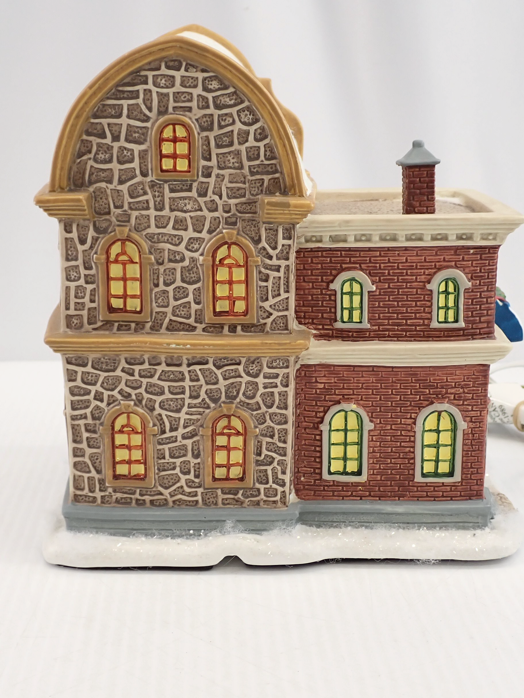 WIN+Online+Shop+Women+In+Need+Community+Cooperative+Resale+Thrift+Store+Jewelry+Gold+Silver+Clothing+Shoes+Home+Interior+Decor+Furniture+Antiques+Vintage+Books+Christmas+Victoria+BC+%2866%29.png