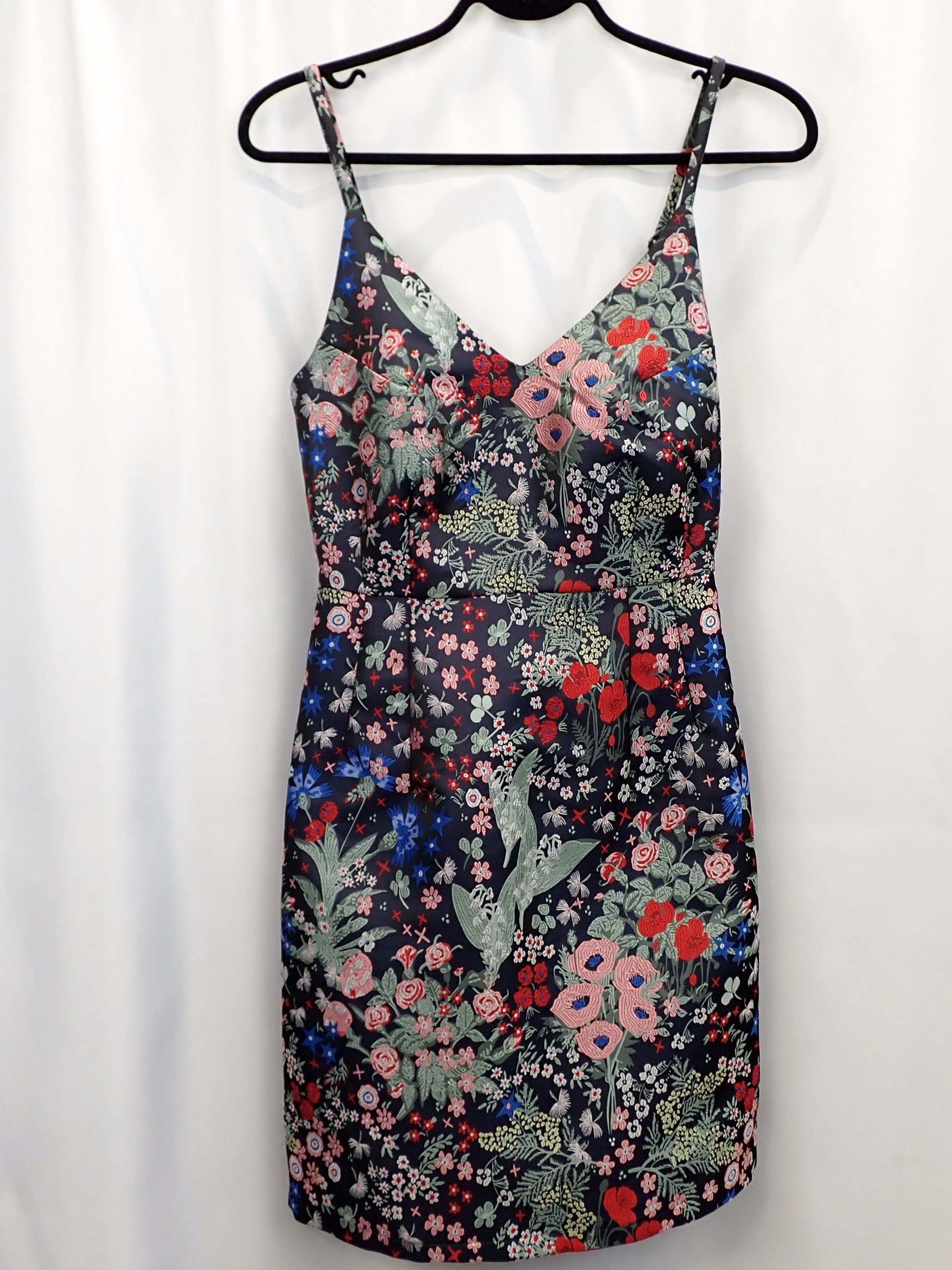 WIN+Online+Shop+Women+In+Need+Community+Cooperative+Resale+Thrift+Store+Jewelry+Gold+Silver+Clothing+Shoes+Home+Interior+Decor+Furniture+Antiques+Vintage+Books+Christmas+Victoria+BC+%287%29.jpg