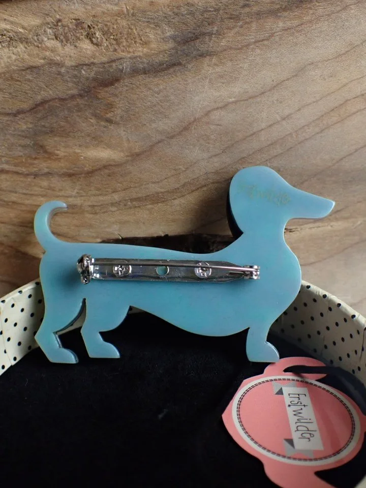 WIN-Online-Shop-Women-In-Need-Community-Cooperative-Resale-Thrift-Store-Jewelry-Gold-Silver-Clothing-Furniture-Antiques-Vintage-Books-Christmas-Victoria-BC- (138).JPG