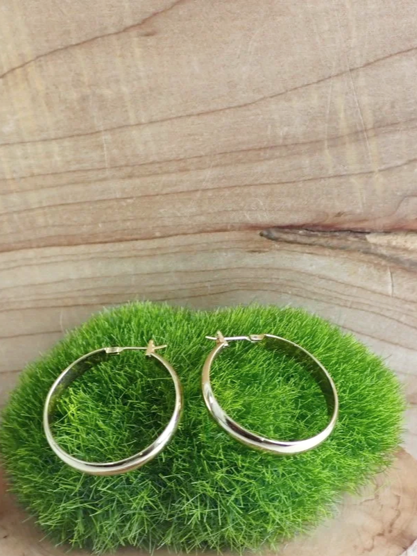 WIN-Online-Shop-Women-In-Need-Community-Cooperative-Resale-Thrift-Store-Jewelry-Gold-Silver-Clothing-Furniture-Antiques-Vintage-Books-Christmas-Victoria-BC-+%28179%29.png