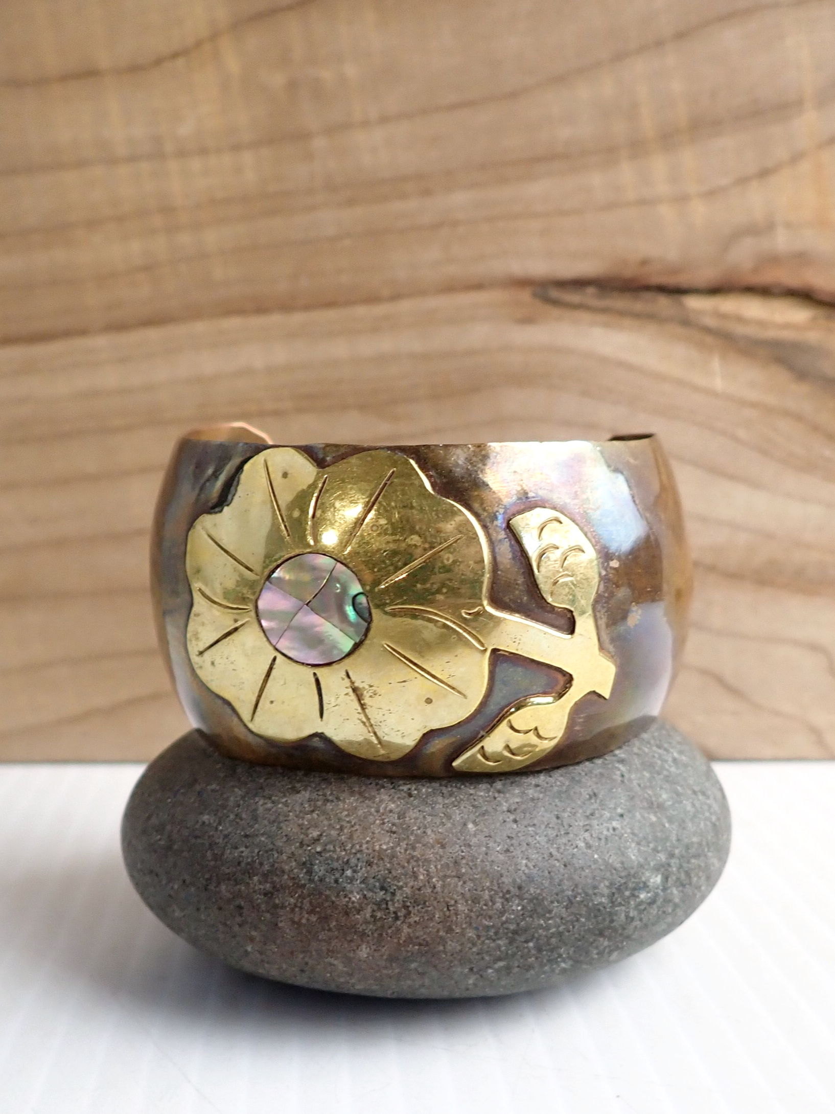 WIN+Online+Shop+Women+In+Need+Community+Cooperative+Resale+Thrift+Store+Jewelry+Gold+Silver+Clothing+Shoes+Home+Interior+Decor+Furniture+Antiques+Vintage+Books+Christmas+Victoria+BC+%28121%29.png