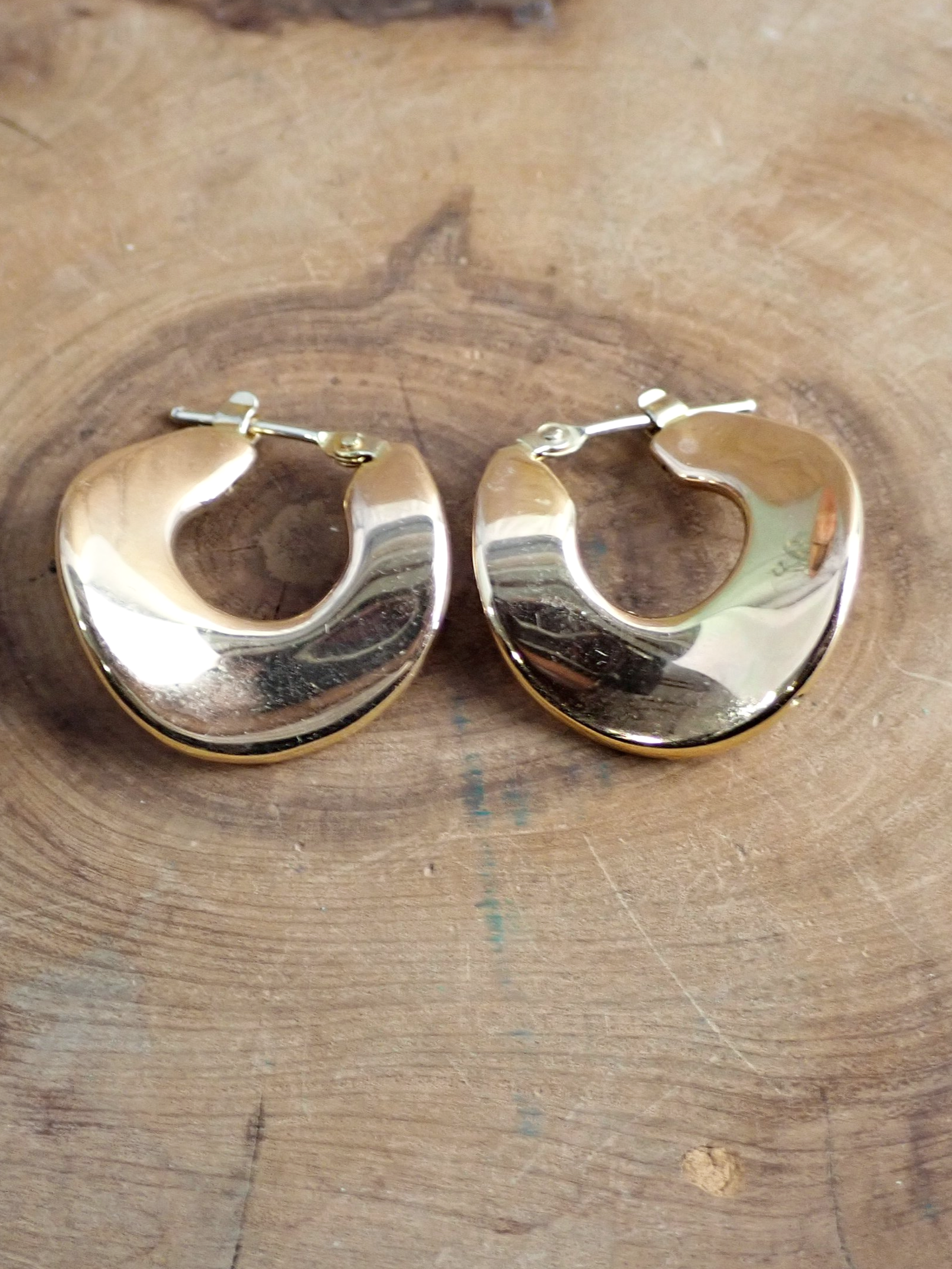WIN+Online+Shop+Women+In+Need+Community+Cooperative+Resale+Thrift+Store+Jewelry+Gold+Silver+Clothing+Shoes+Home+Interior+Decor+Furniture+Antiques+Vintage+Books+Christmas+Victoria+BC+%2861%29.png