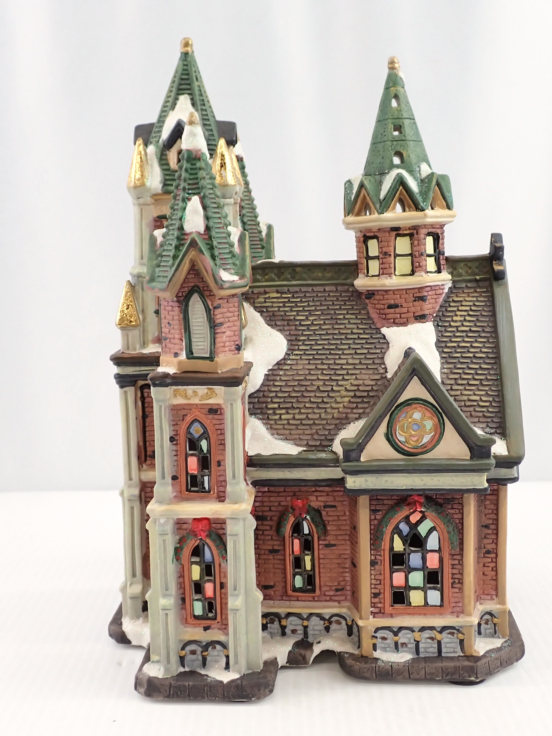 WIN+Online+Shop+Women+In+Need+Community+Cooperative+Resale+Thrift+Store+Jewelry+Gold+Silver+Clothing+Shoes+Home+Interior+Decor+Furniture+Antiques+Vintage+Books+Christmas+Victoria+BC+%28117%29.png