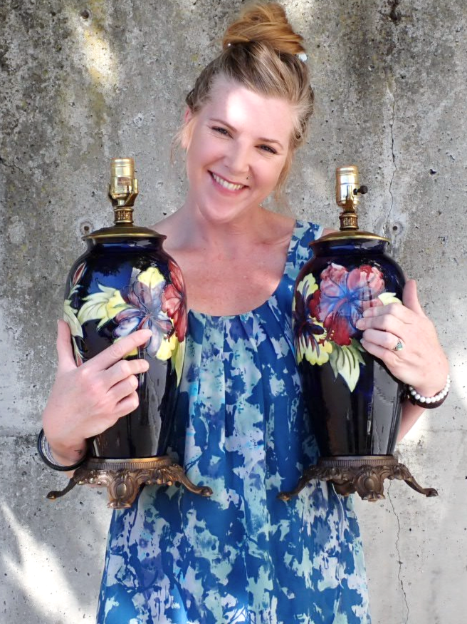 WIN+Online+Shop+Women+In+Need+Community+Cooperative+Resale+Thrift+Store+Jewelry+Gold+Silver+Clothing+Shoes+Home+Interior+Decor+Furniture+Antiques+Vintage+Books+Christmas+Victoria+BC+%28249%29.png