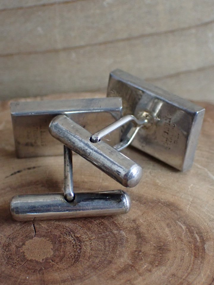 WIN-Online-Shop-Women-In-Need-Community-Cooperative-Resale-Thrift-Store-Jewelry-Gold-Silver-Clothing-Furniture-Antiques-Vintage-Books-Christmas-Victoria-BC- (185).JPG